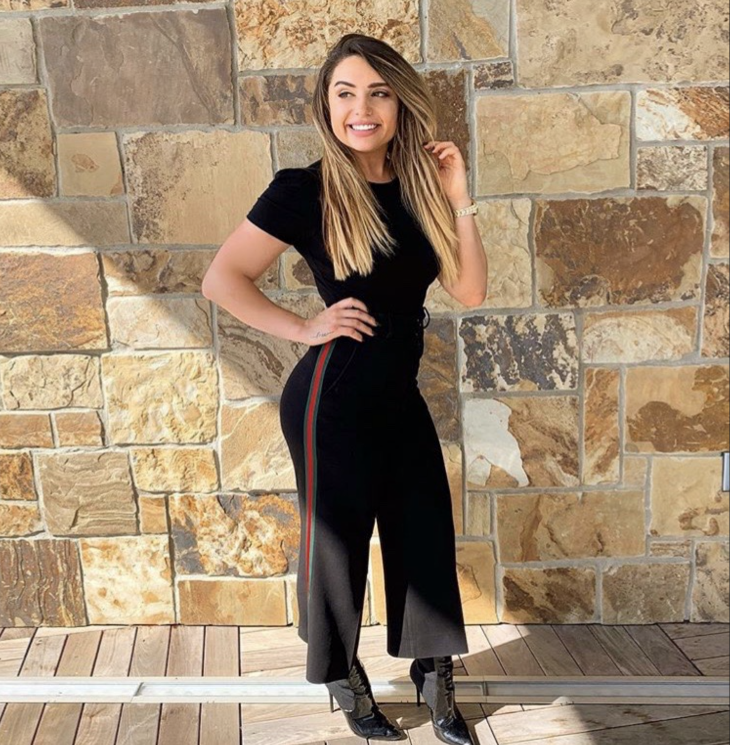 vowandvast_ADventureMarketing_AliciaWaldner_smallbuisinessowner.png