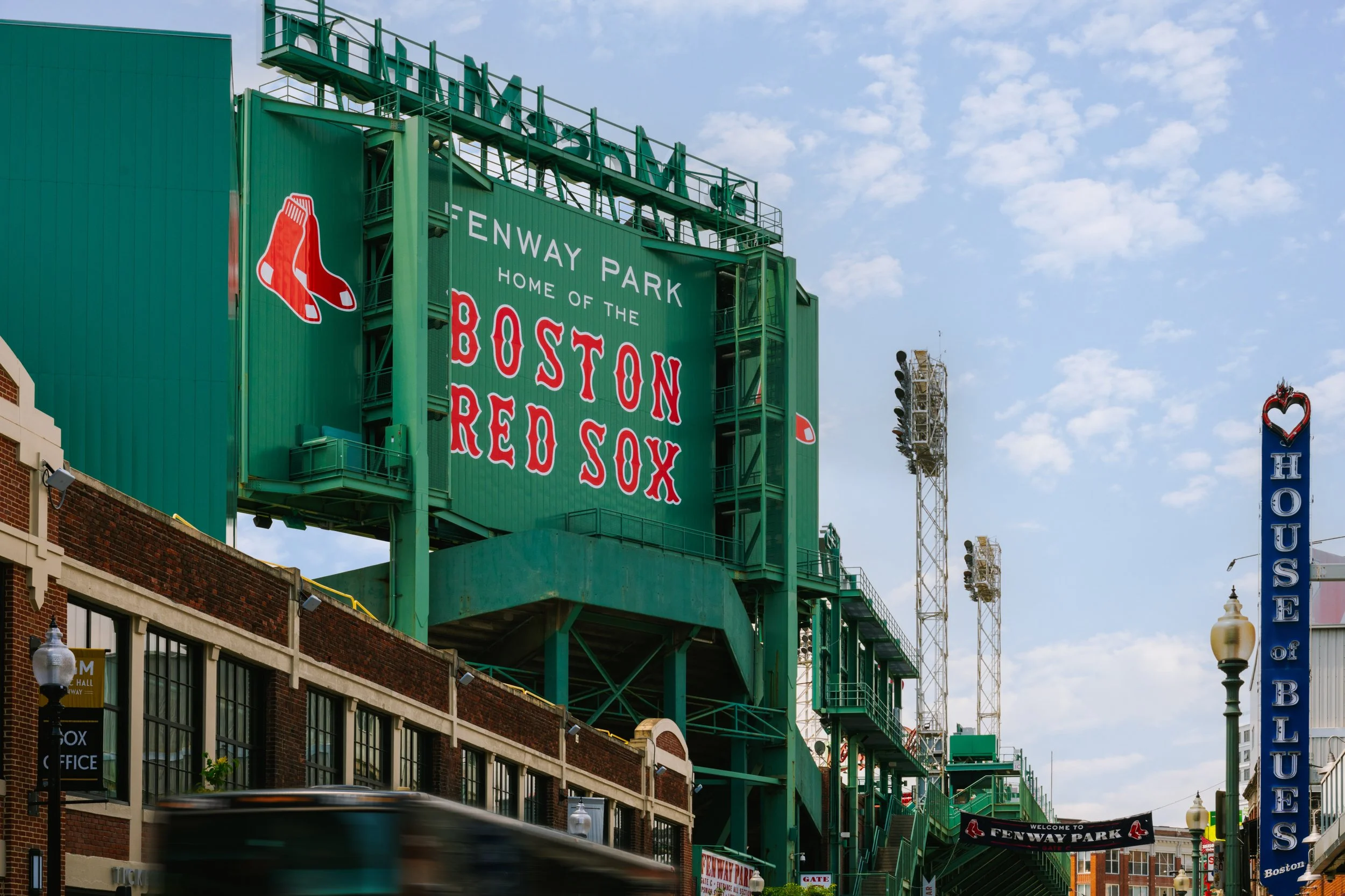 62-BOS-BEAC1200-NEIGHBORHOOD.jpg