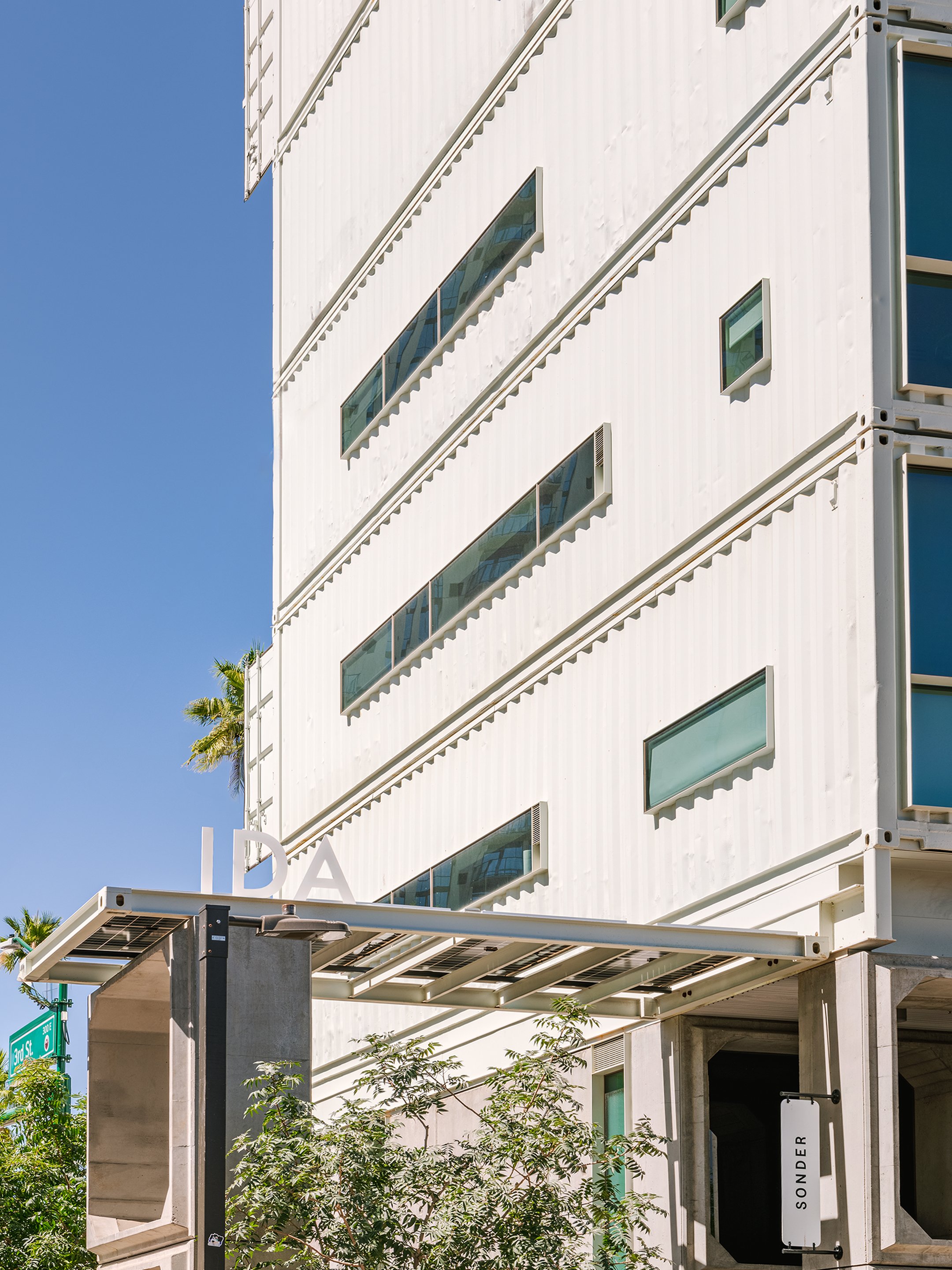 43c-PHX-E-MCKI250-EXTERIOR copy.jpg