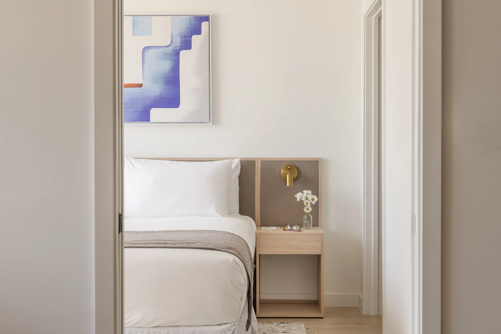 DISTRICT 225 - UNIT 1407 (3 of 10).JPG