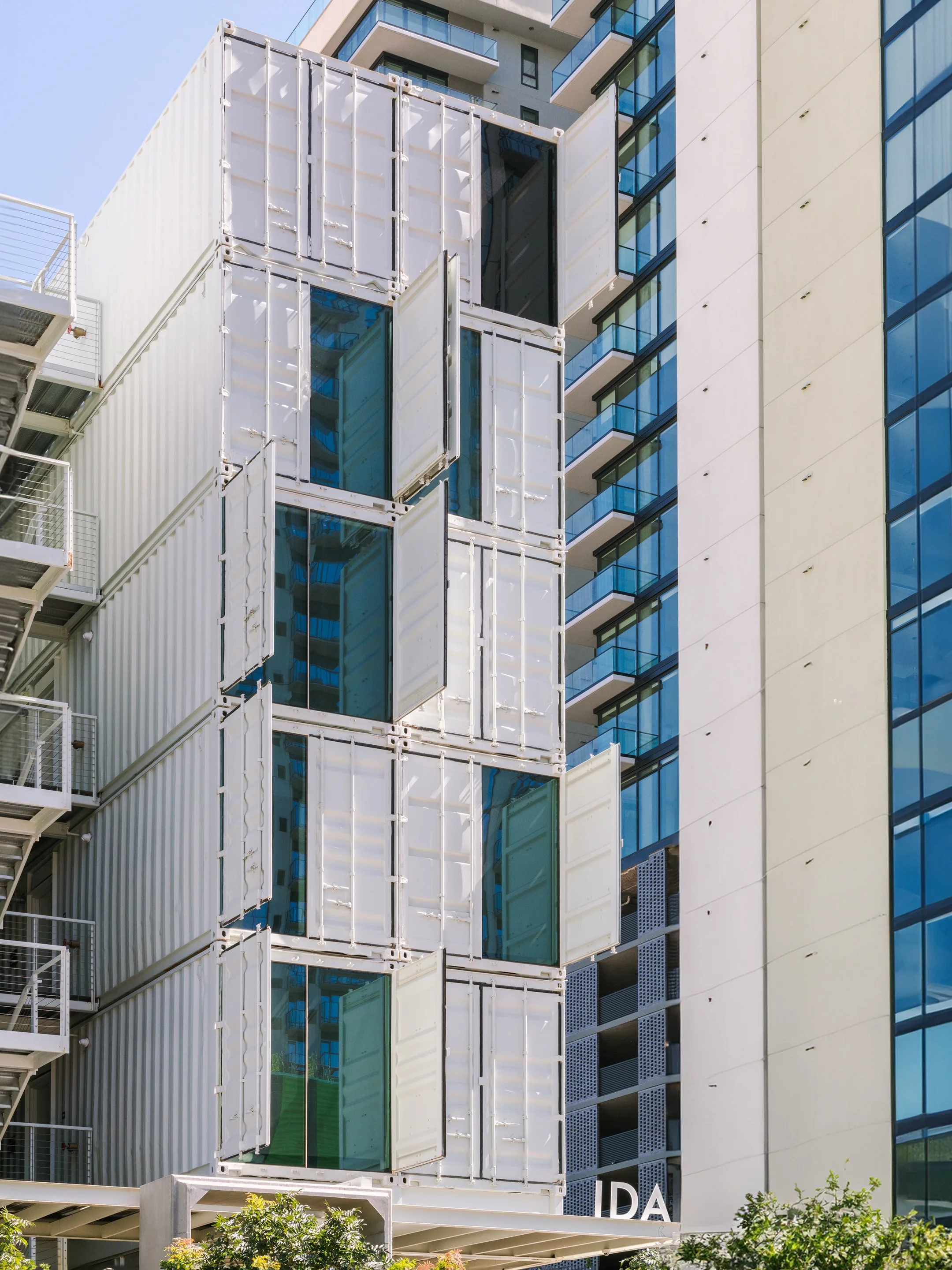 41-PHX-E-MCKI250-EXTERIOR.jpg
