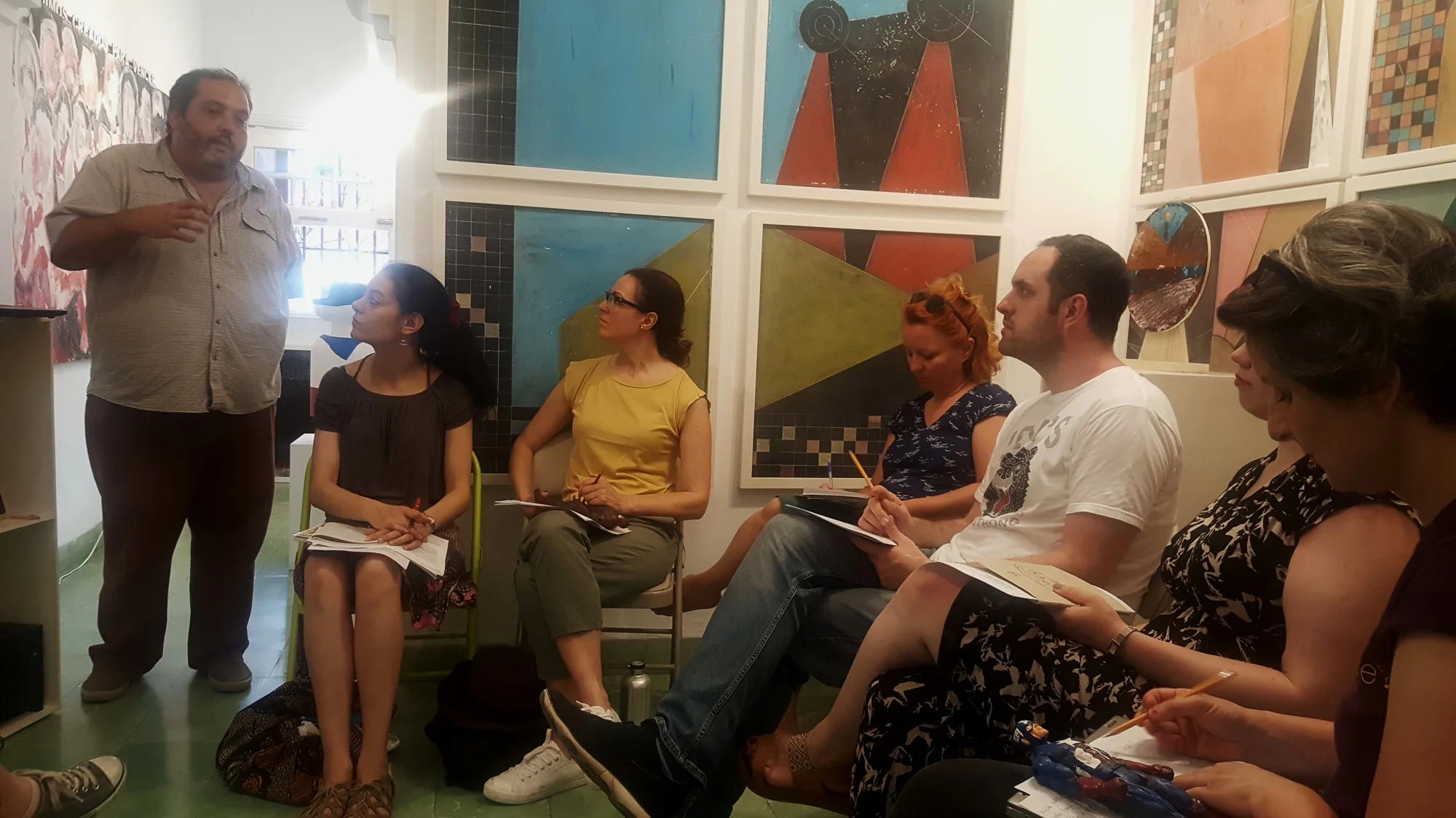 Workshop on participatory arts methodologies at Riera Studio, led by Samuel Riera. Photo: Riera Studio