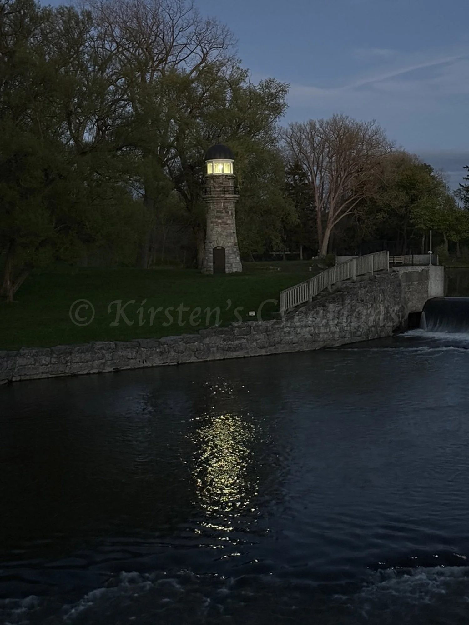 como-park-lighthouse-reflection.jpg