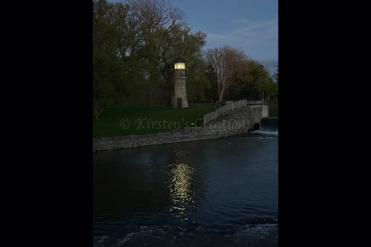 como-park-lighthouse-reflection-2x3.jpg