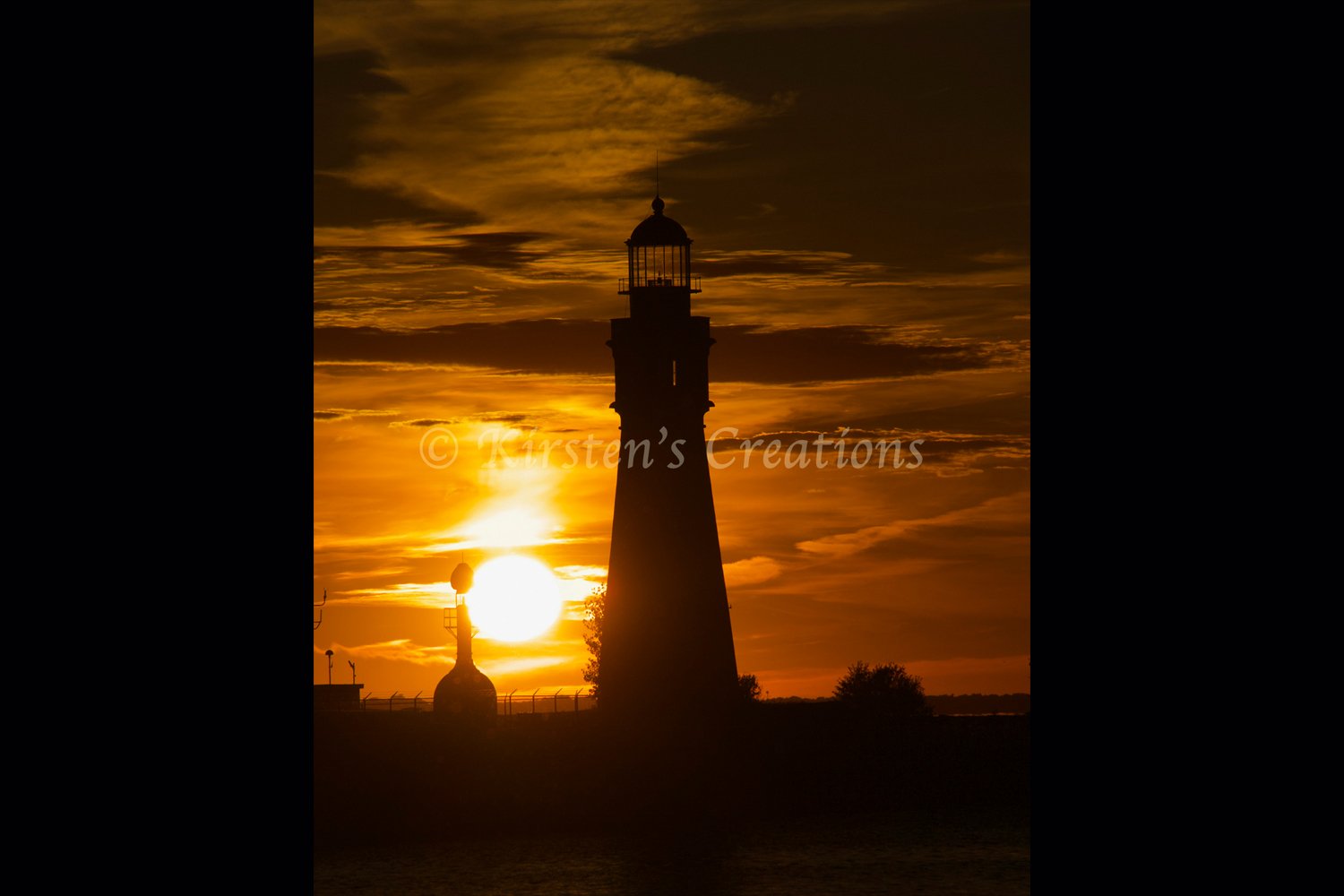 buffalo-lighthouse-fireball-sun-2x3.jpg