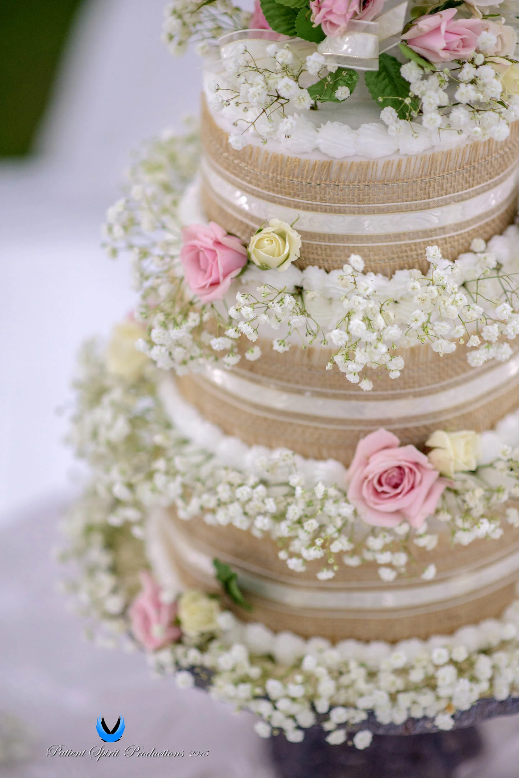 Wedding cake-1.jpg