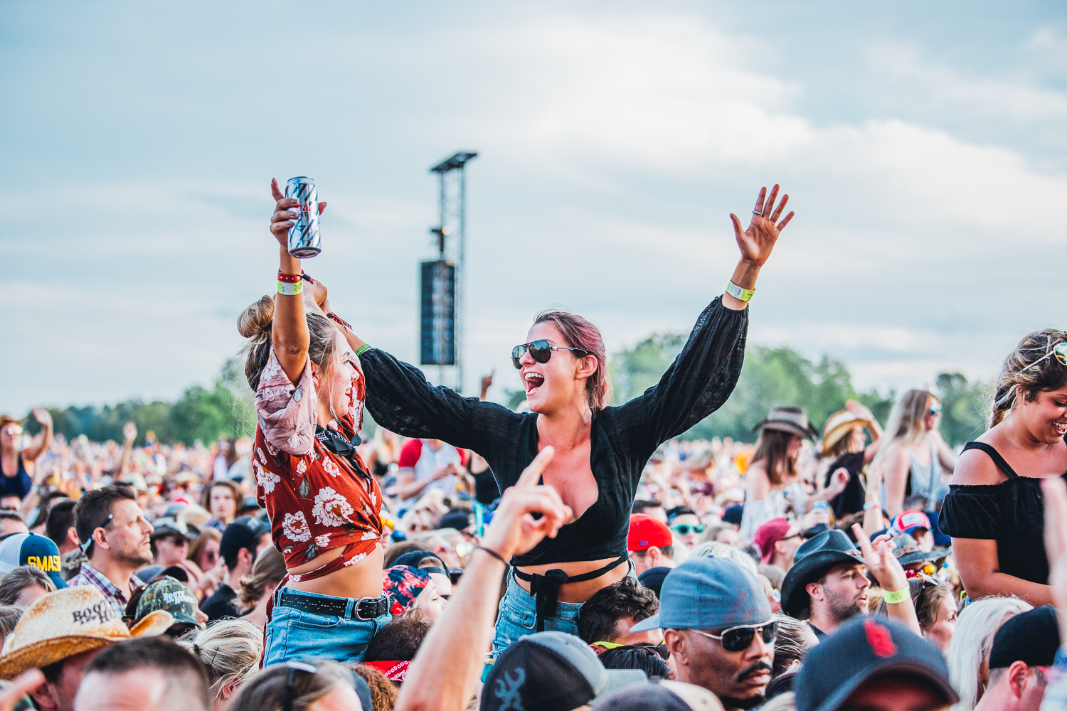 BH2017_CROWD PARTY_RyanBolton10.jpg