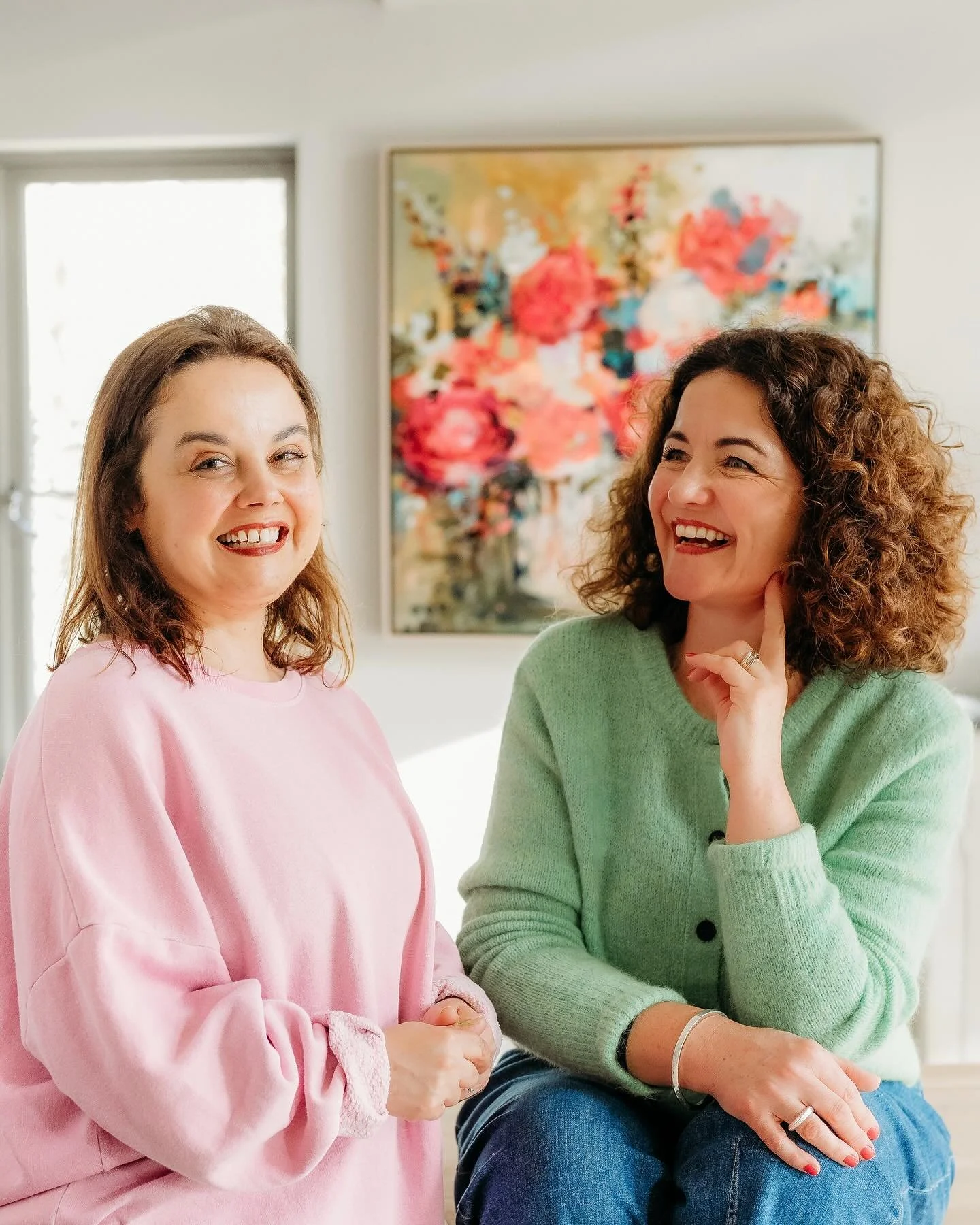 Happy faces that say it all! 

This photo was taken a few months ago but the smiles are just as big now.  Roz (amazing artist @tipperleyhill and my colour-loving collaborator for these events) and I are so pleased that our next retreat has sold out a