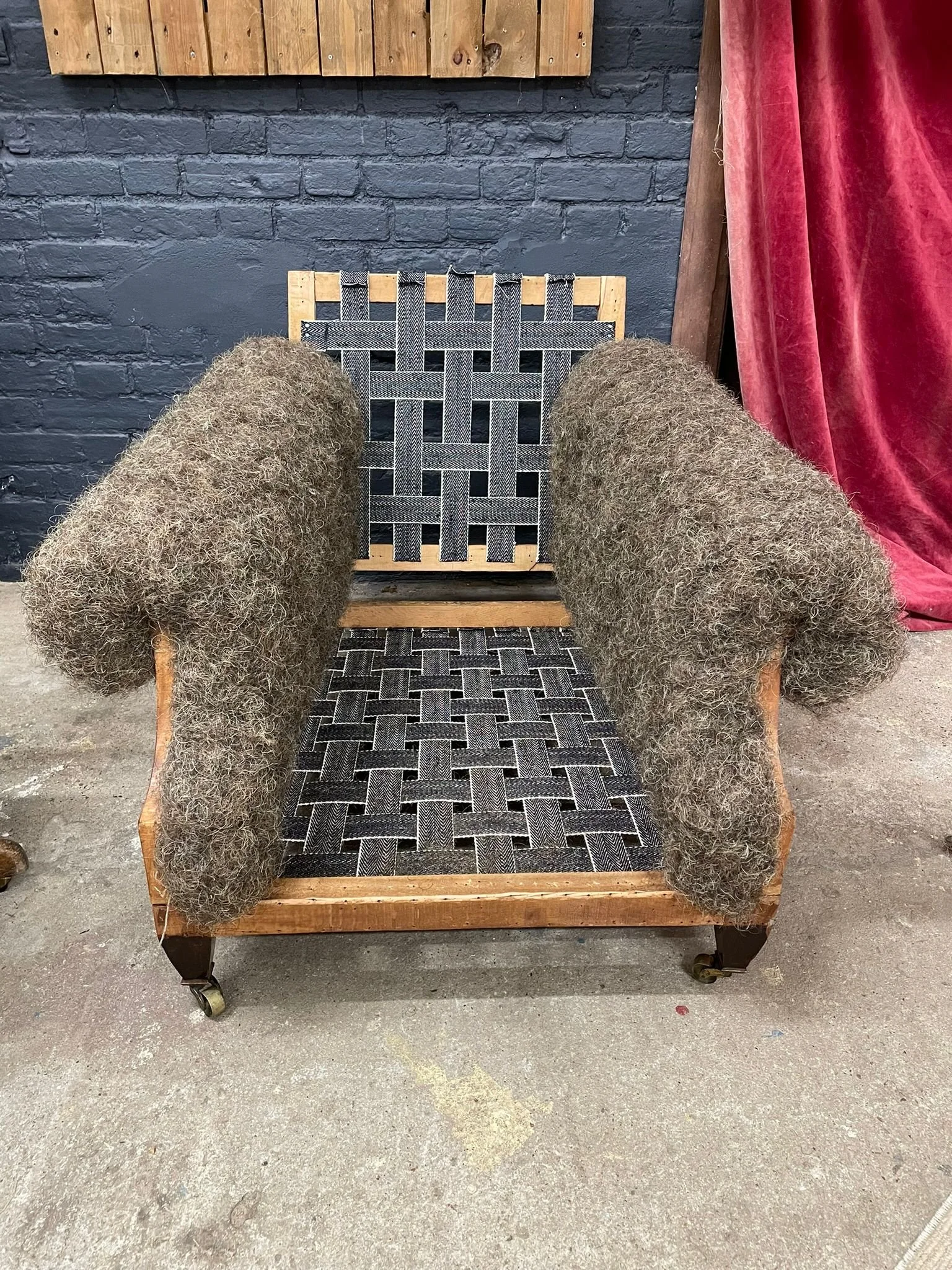 PHOTO-2026-04-03-19-33-39 4.jpg