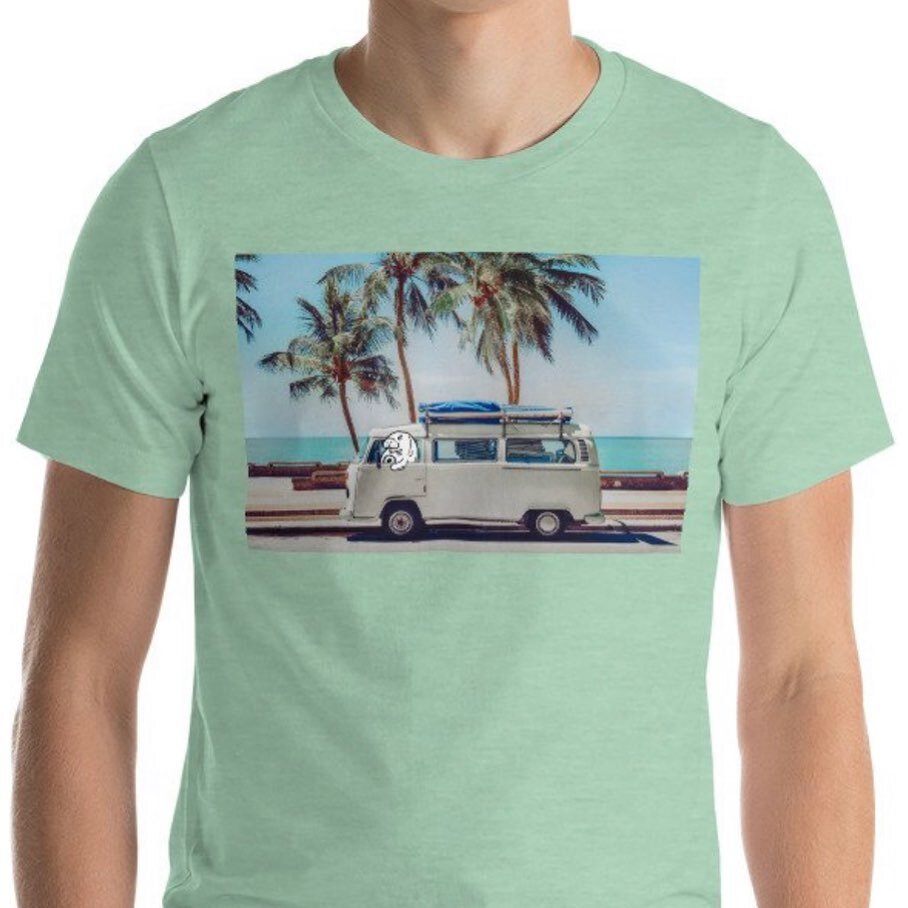 GIVEAWAY!! One of our favorite bagel lovers is @jesskidding_ , so we decided to make a shirt inspired by her trips to the beach with our bagels!

We are giving away 5 shirts to 5 people, plus 5 $20 gift cards!

RULES :: 

1. Tag a friend who you woul