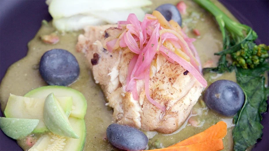 Oaxacan Mole Verde at La Olla