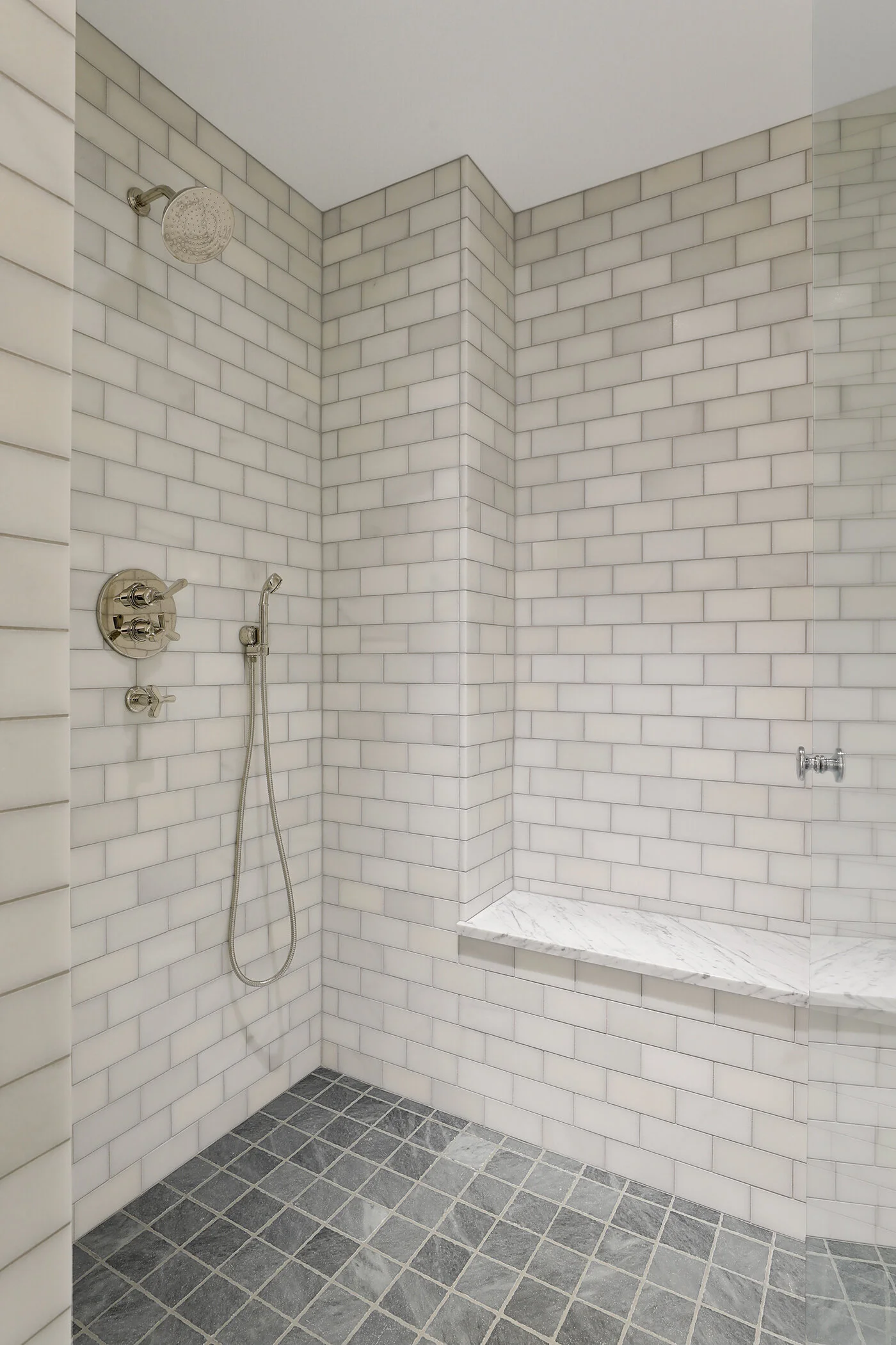 #taracaindesign #interiordesign #interiordesigner #design #interiors #archdigest #elledecor #modernarchitecture #architecture #luxury #inspiration #style #instagood #minneapolis #minneapolis #twincities #minnesota #home #custom #texture #whiteoak #w…