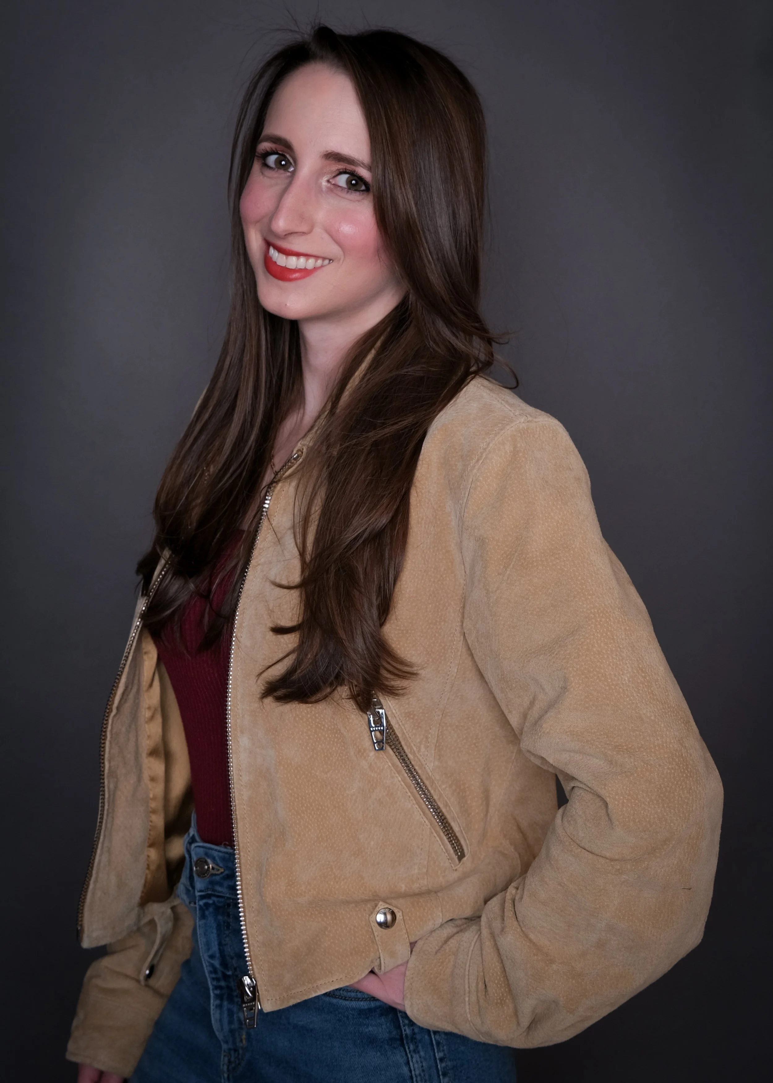 Marisa Righi Solid_Headshot26-22.jpg