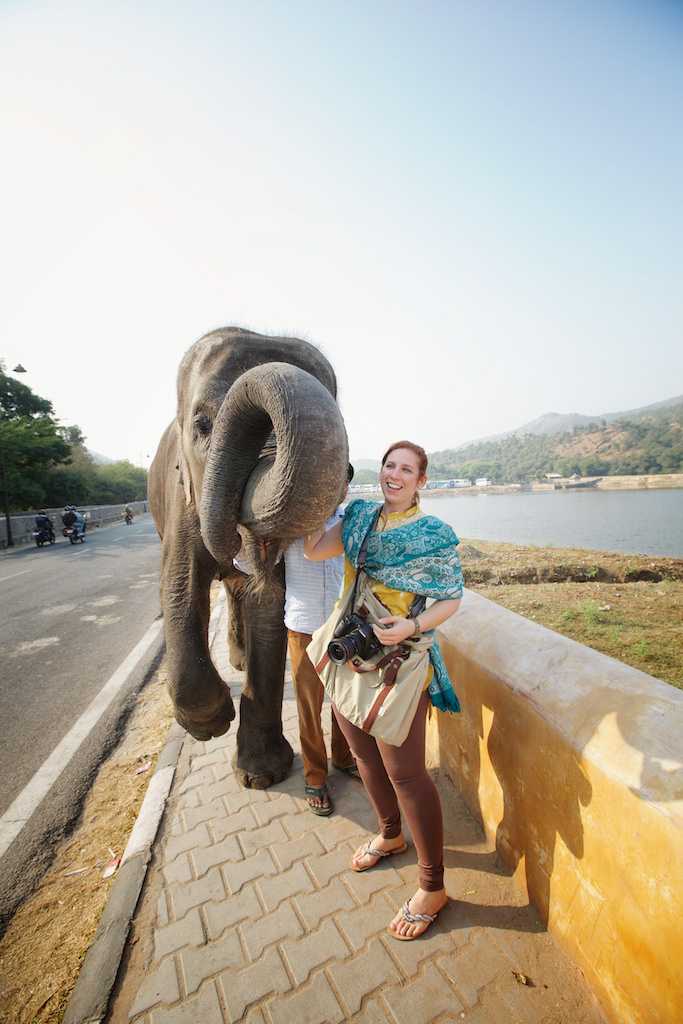 Lisa_with_elephant_india
