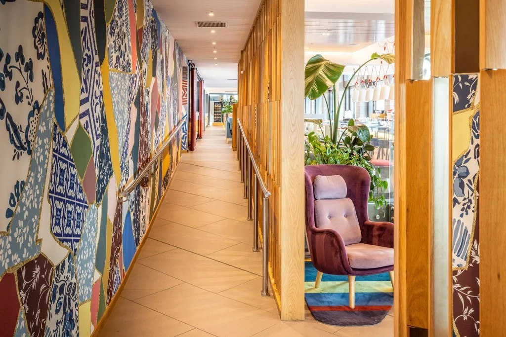 V_Lobby_Mural_1_R.jpg