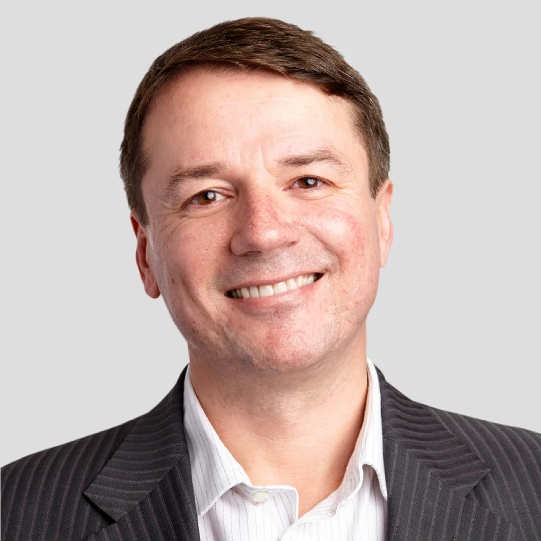 Robert-grey-bg.jpg