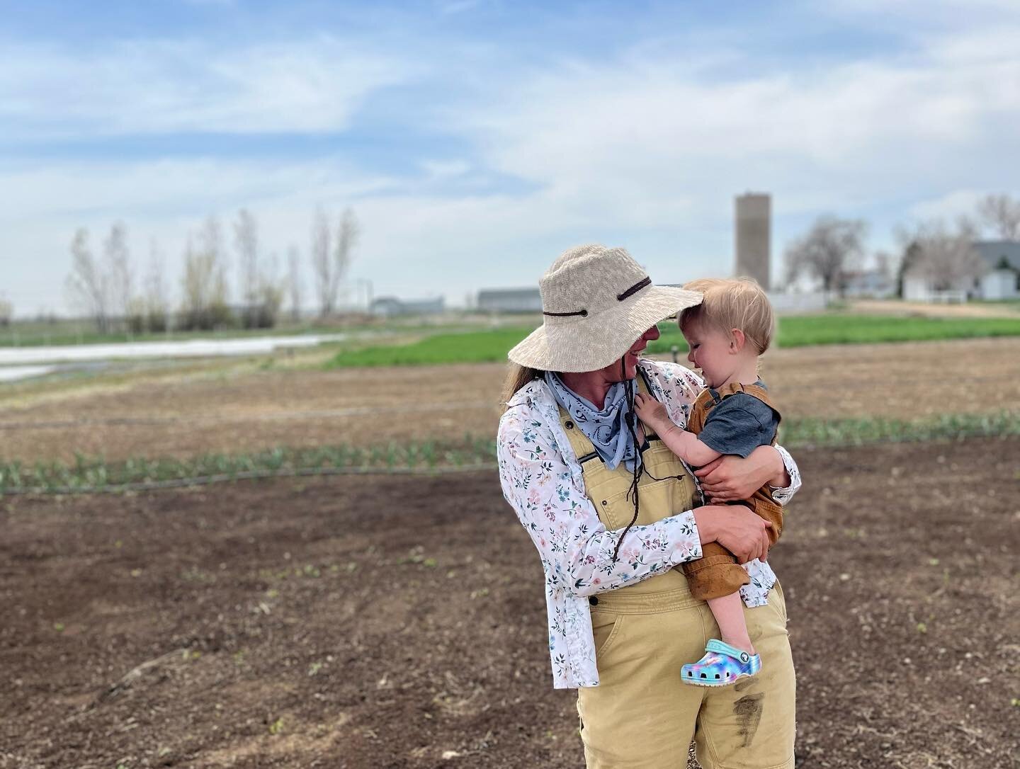 On Tuesdays, we wear overalls!

These days, we are out in the fields prepping beds, spreading compost and trying to get all the spring seeds and plants in ground. When markets start (this Sunday!!), we lose two days in the field due to harvesting/pac