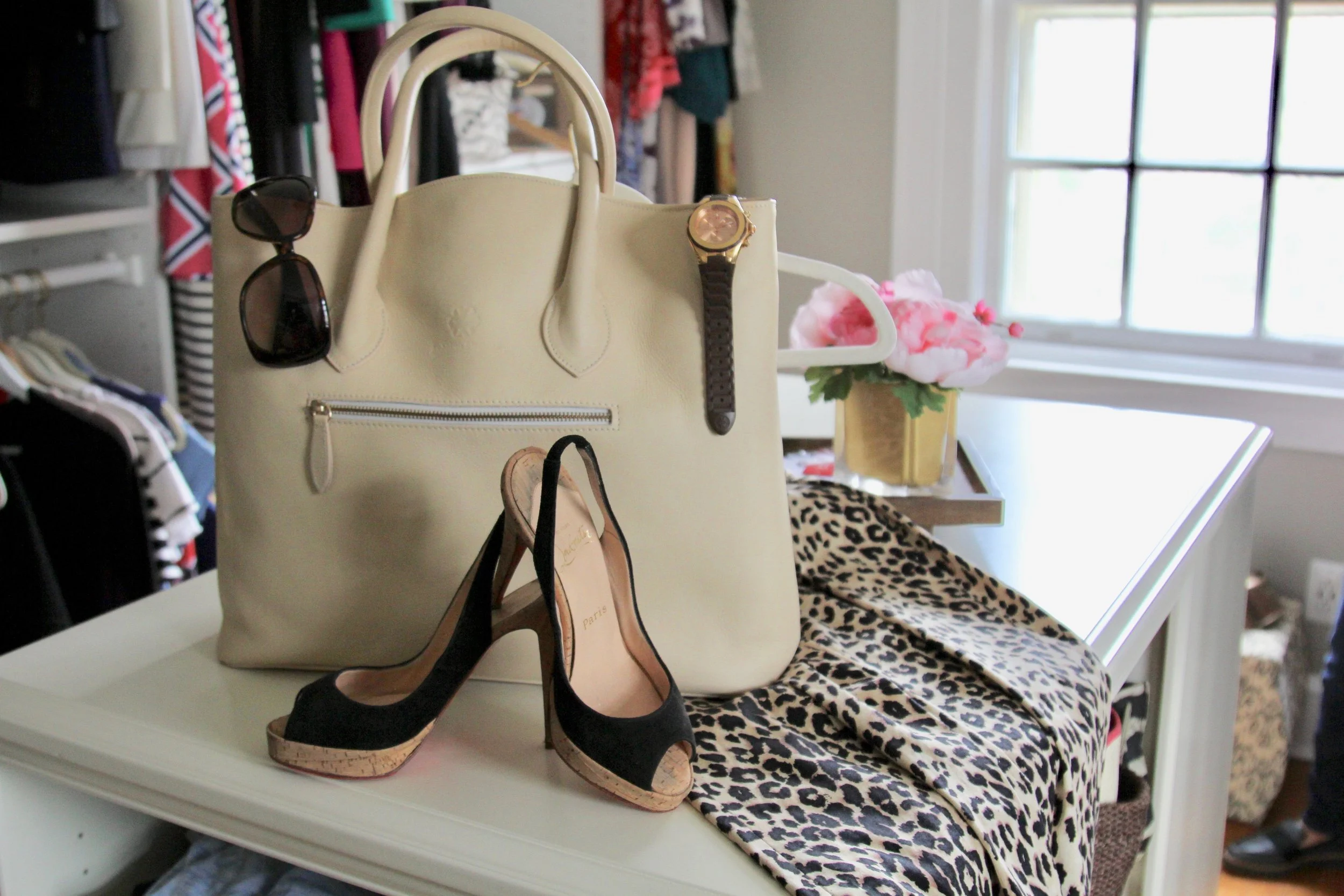 …from my closet 😊 #ambitiouselegancebags #leoparddress #louboutin