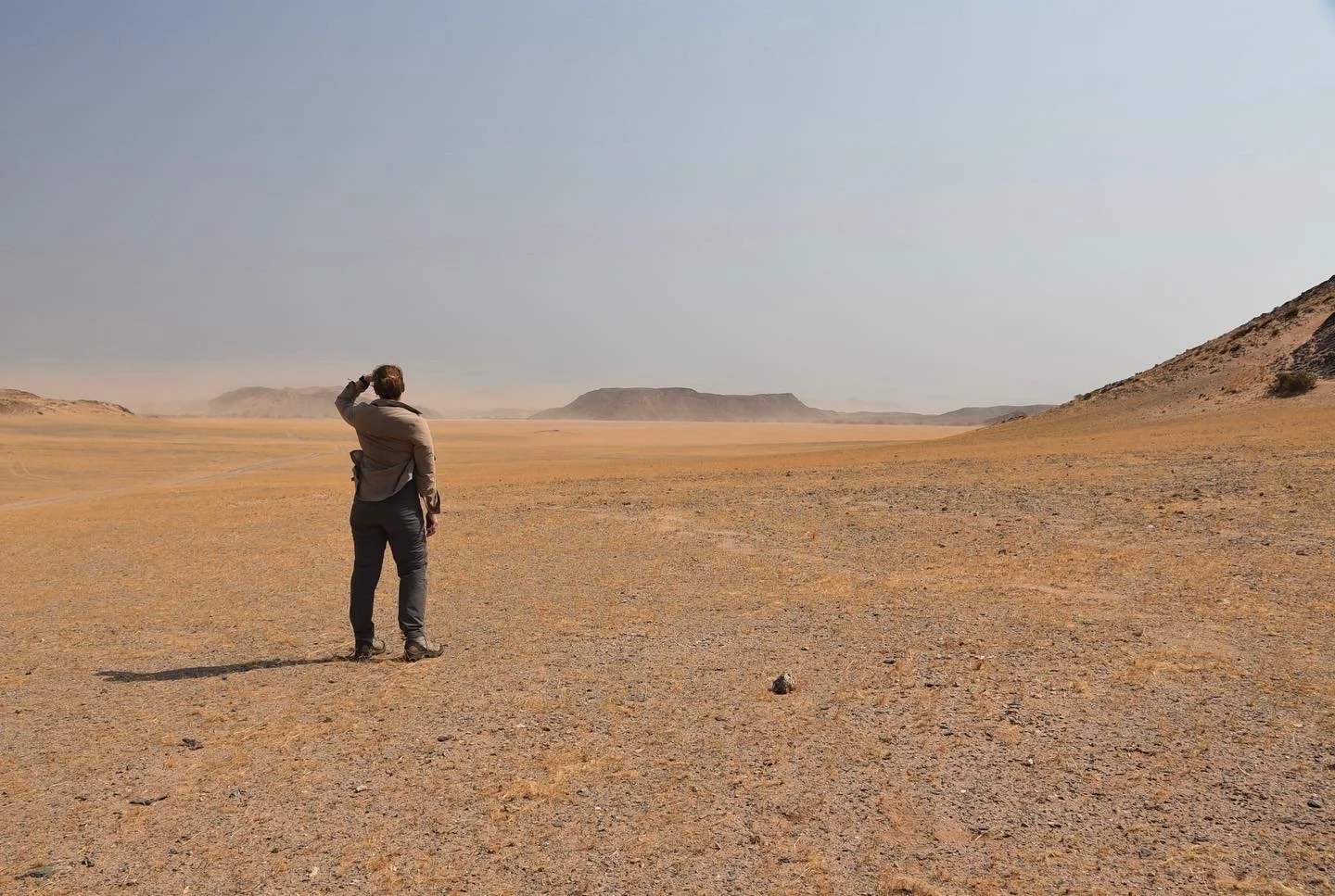 She is not easy to love 