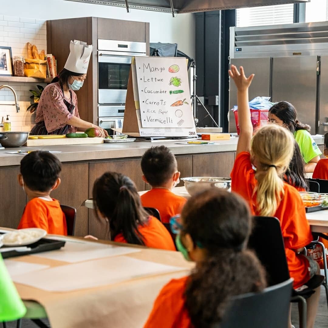 Free community events are part of what makes Essex Market so special! Visit us this fall for a full schedule of classes and events! We&rsquo;ll be hosting hands-on cooking classes, nutrition workshops, kids' events, and more! Link in our bio for more