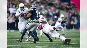 Seahawks avoid disaster, beat Cardinals on walk-off field goal to cap chaotic final sequence