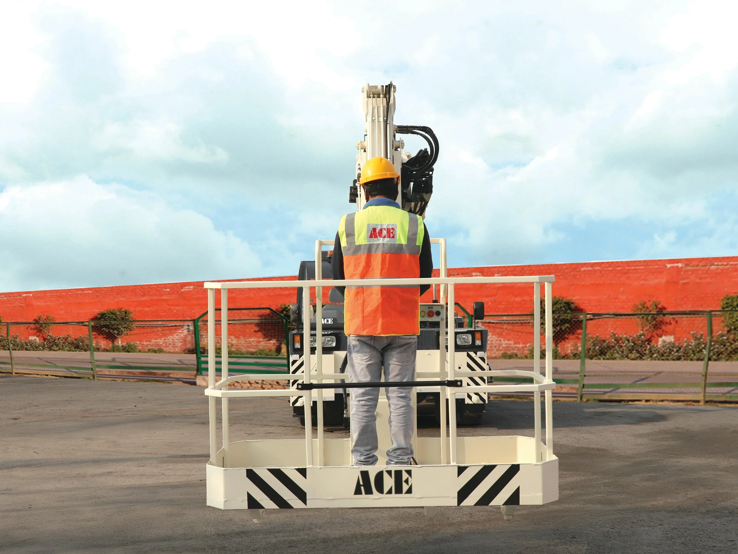 Forklift Mounted Safety Platform (Man Cage)