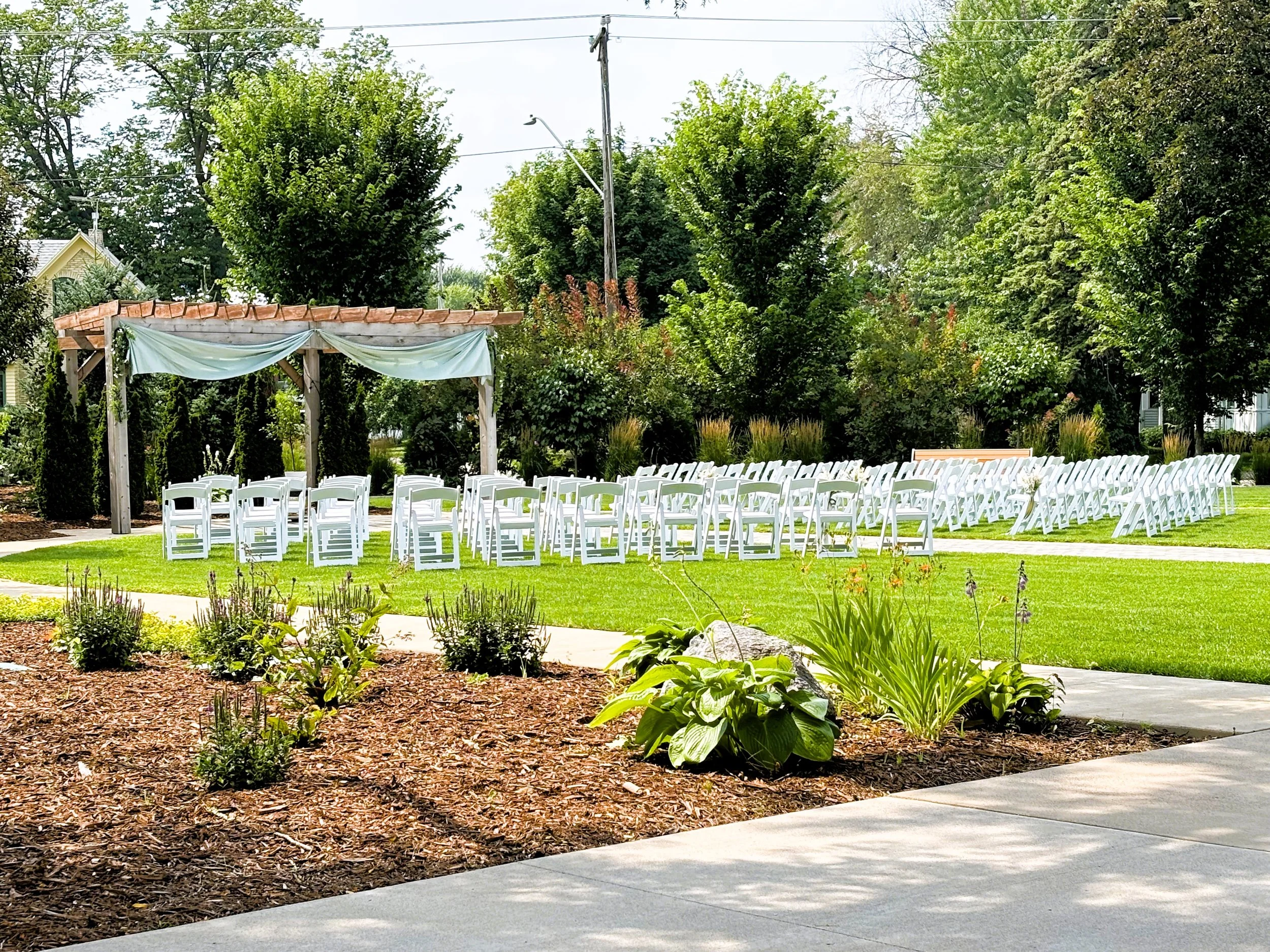 Outdoor Ceremony3.jpg