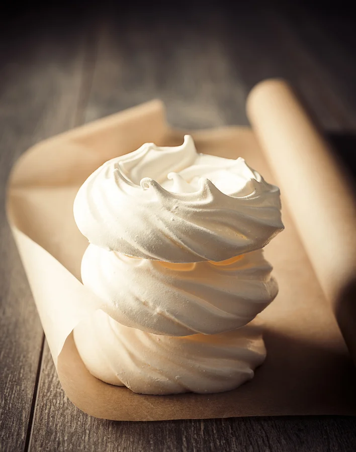 Meringue Nests Venturi Schulze.jpg