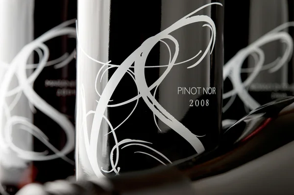 VS Pinot Noir Wine.jpg
