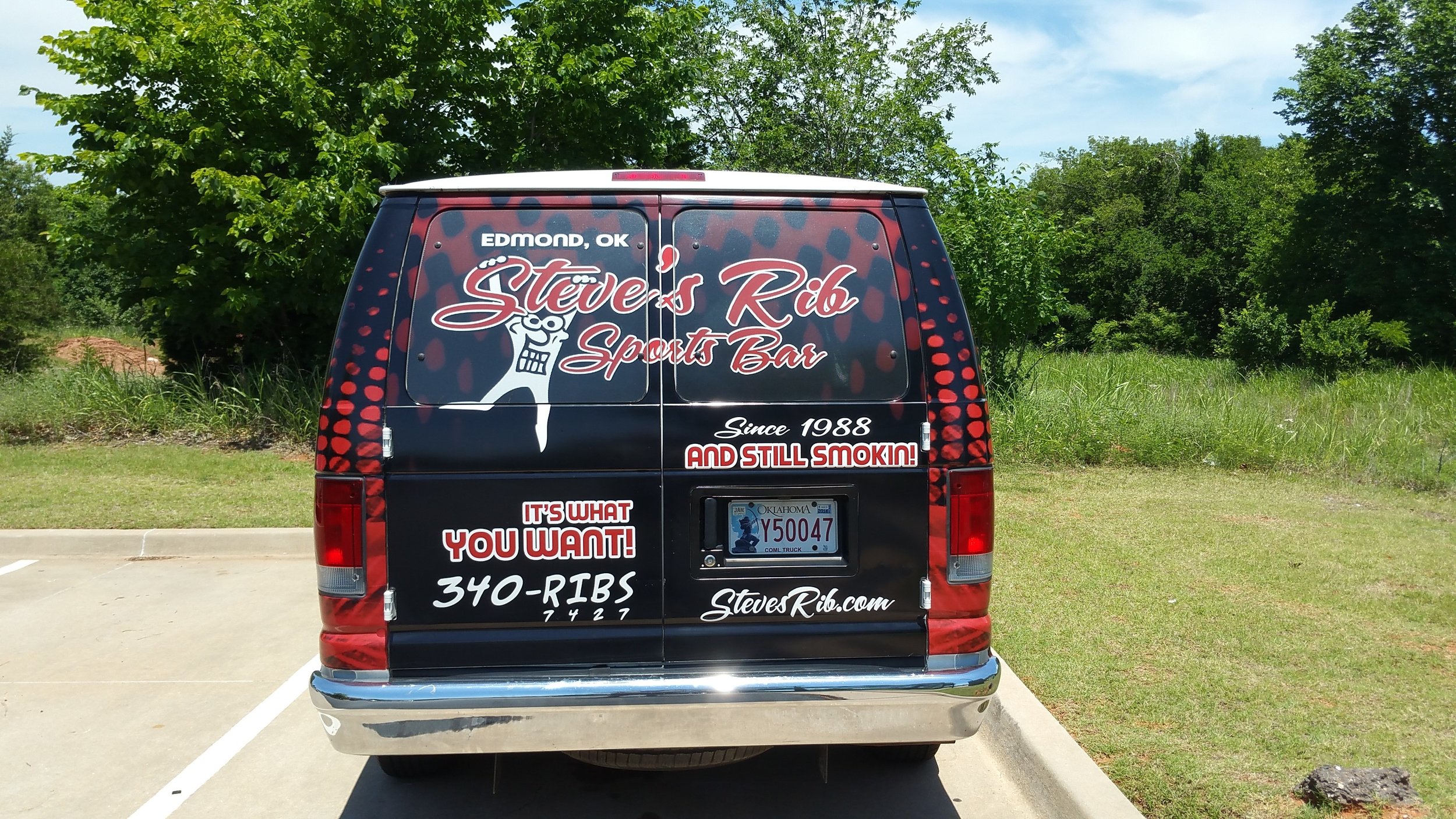 Steve's Rib - Check out our Catering Van