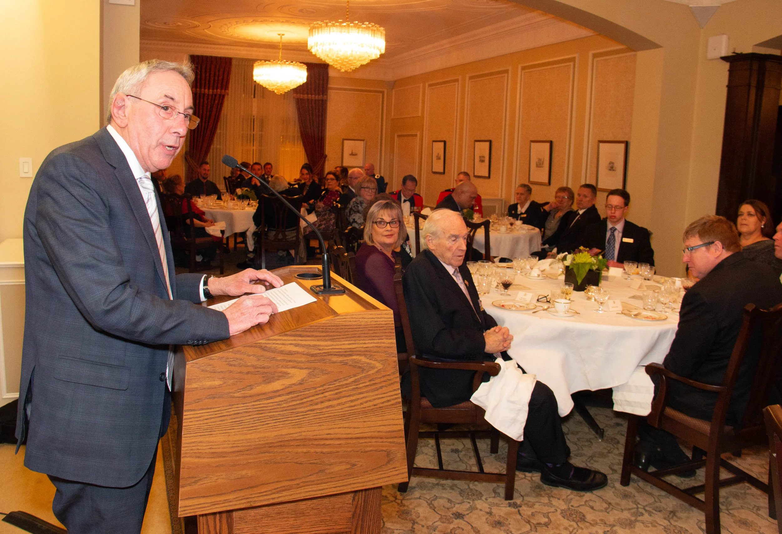 LG dinner-47.JPG