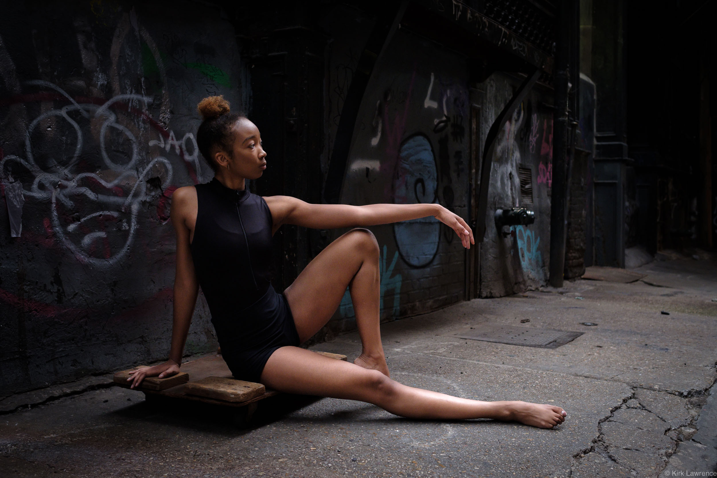 dancer_New_York_City_alley.jpg