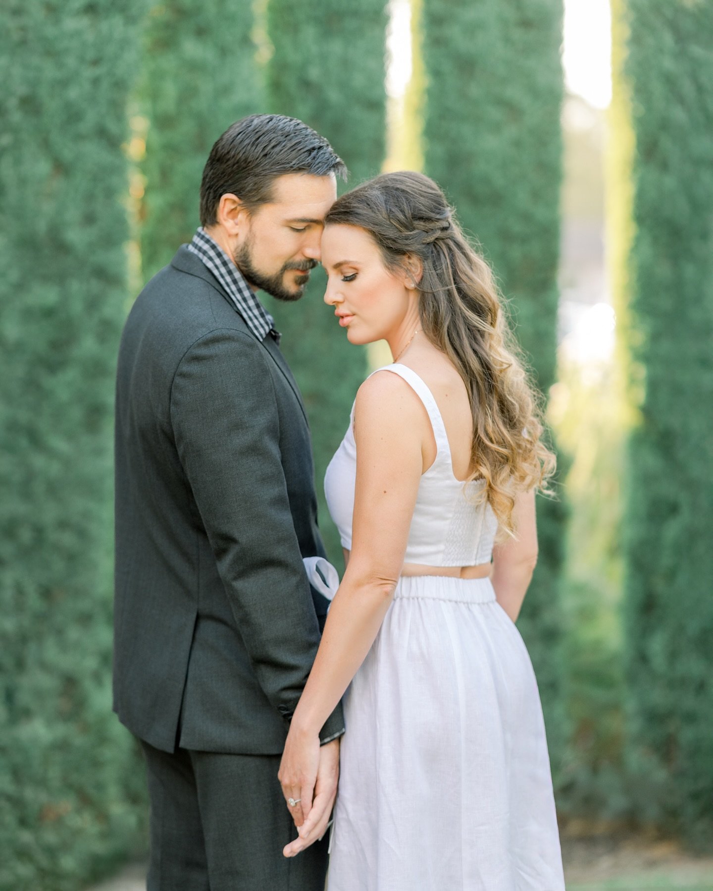 Engagement sessions aren&rsquo;t just about beautiful photos; they&rsquo;re an opportunity to get in sync with us as your photographers and practice being in front of the camera. This time together allows us to understand your personalities and style