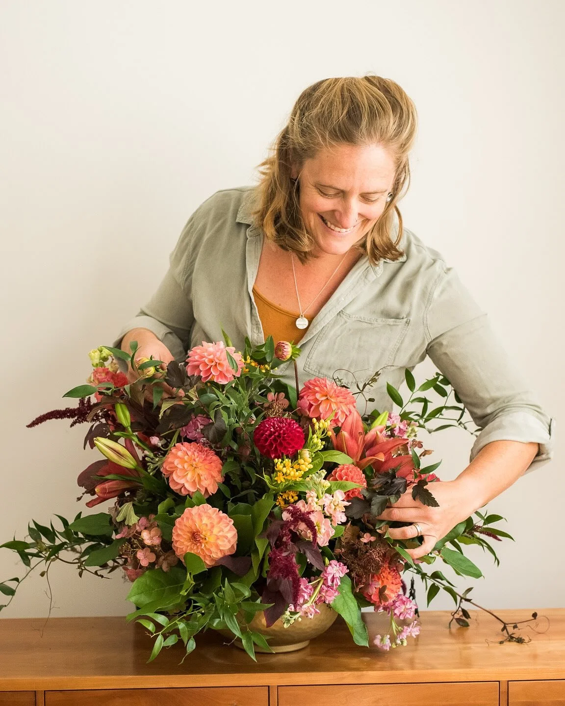 Thank you @bullockweddings for taking the time to document these big beauties! Some of my favorite work from this season for a private event last weekend, loaded with gorgeous blooms grown by us and our lovely friends at @eastofedenflowers @winterhil