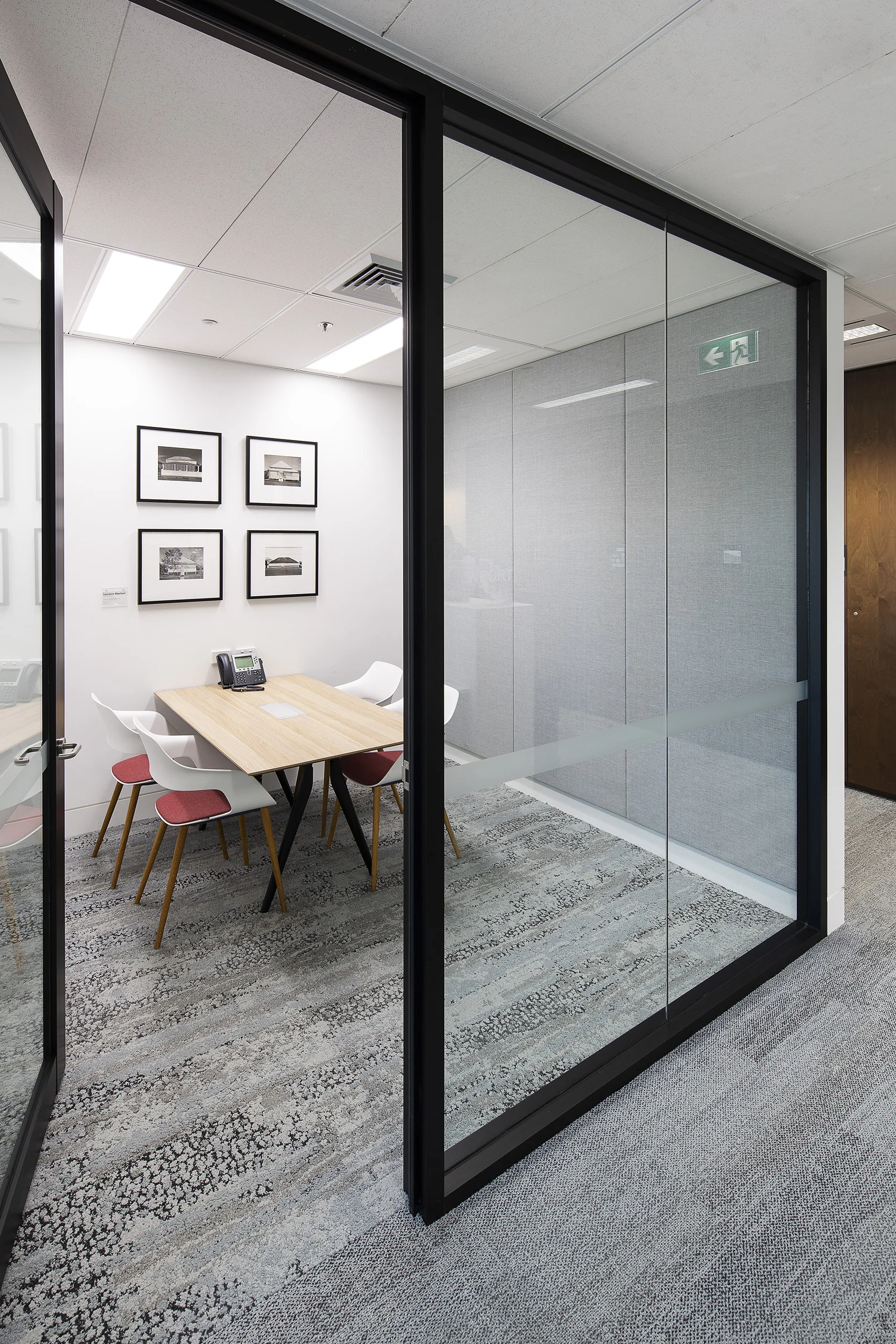 Dimensional Fund Advisors offices by Formula Interiors