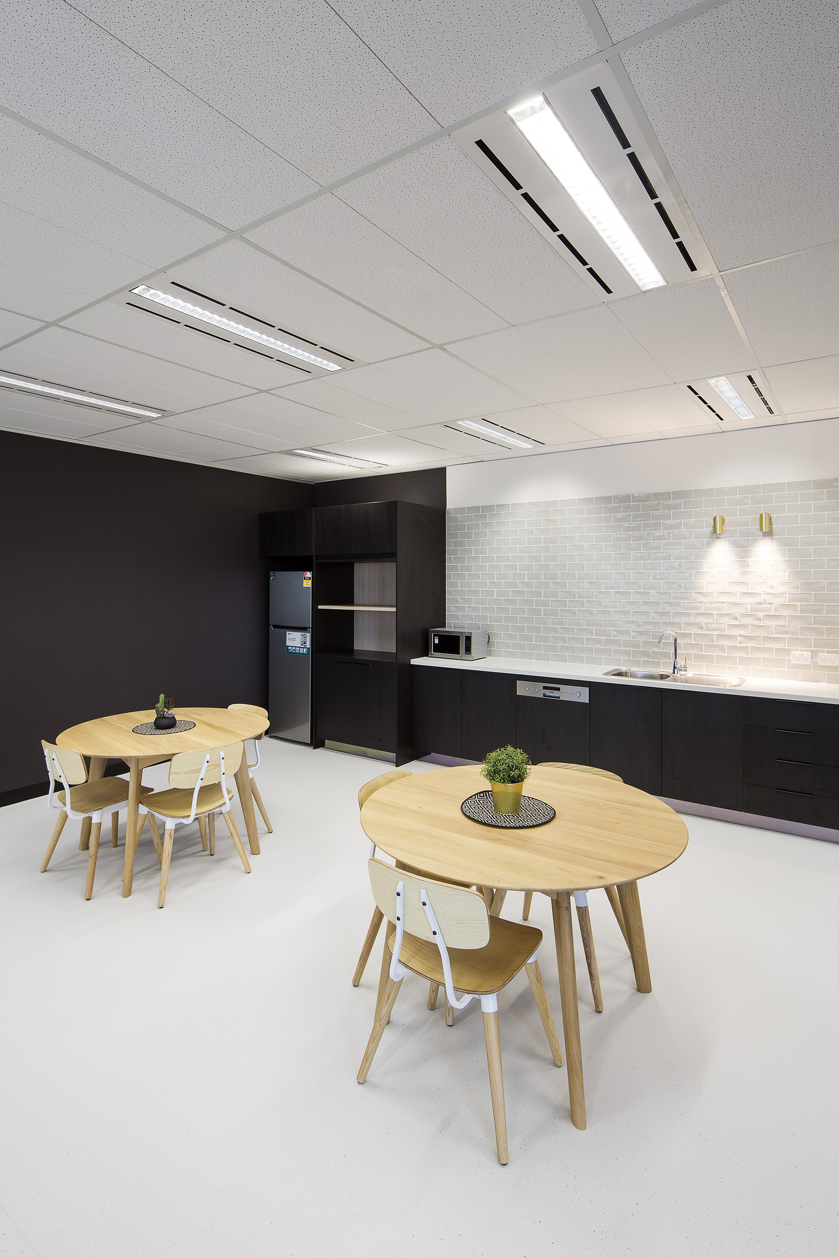 Elizabeth Street office suite by Scope Projects