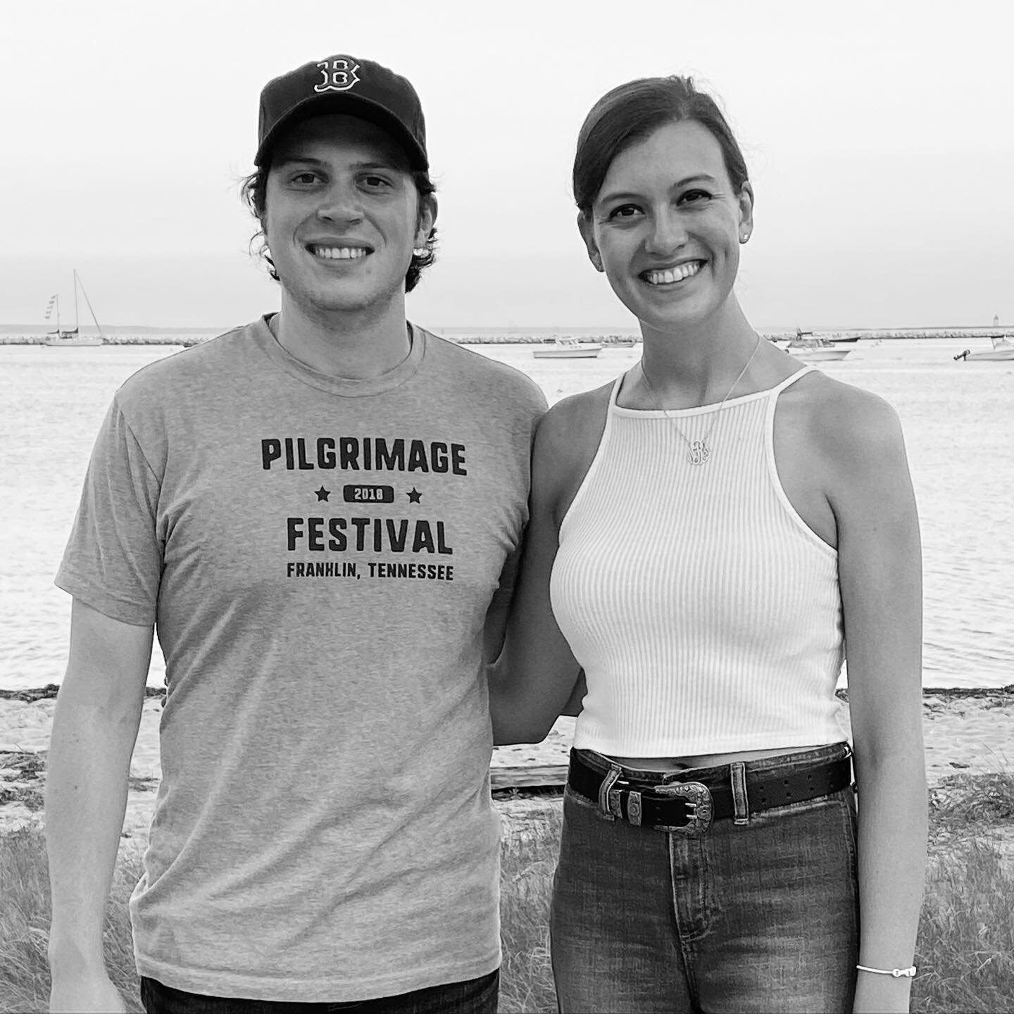 Happy New Year’s Eve... but more importantly happy b-day @noelleroy !