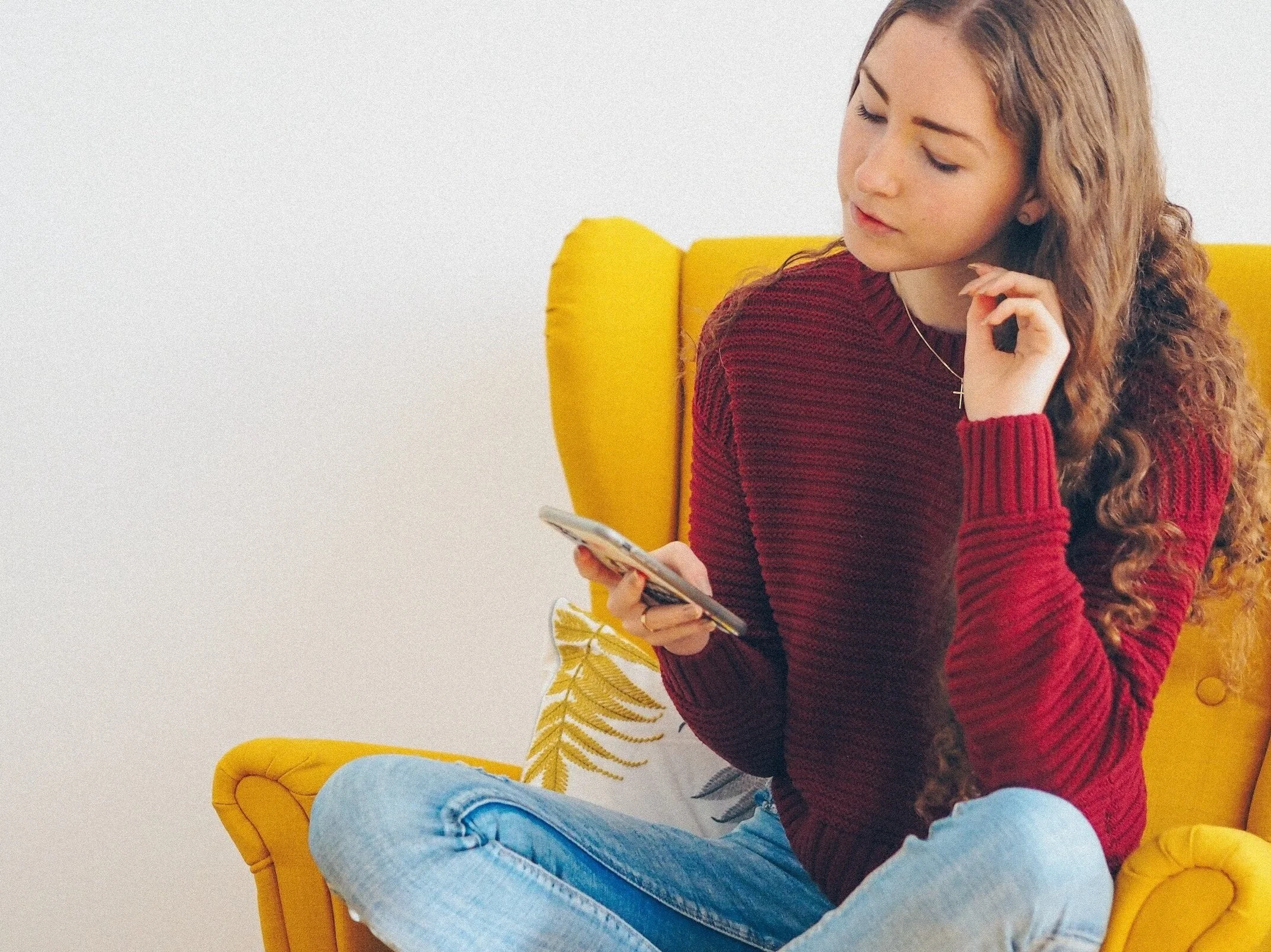 The Impact of Social Media on Mental Health: Managing Comparison and Self-Esteem