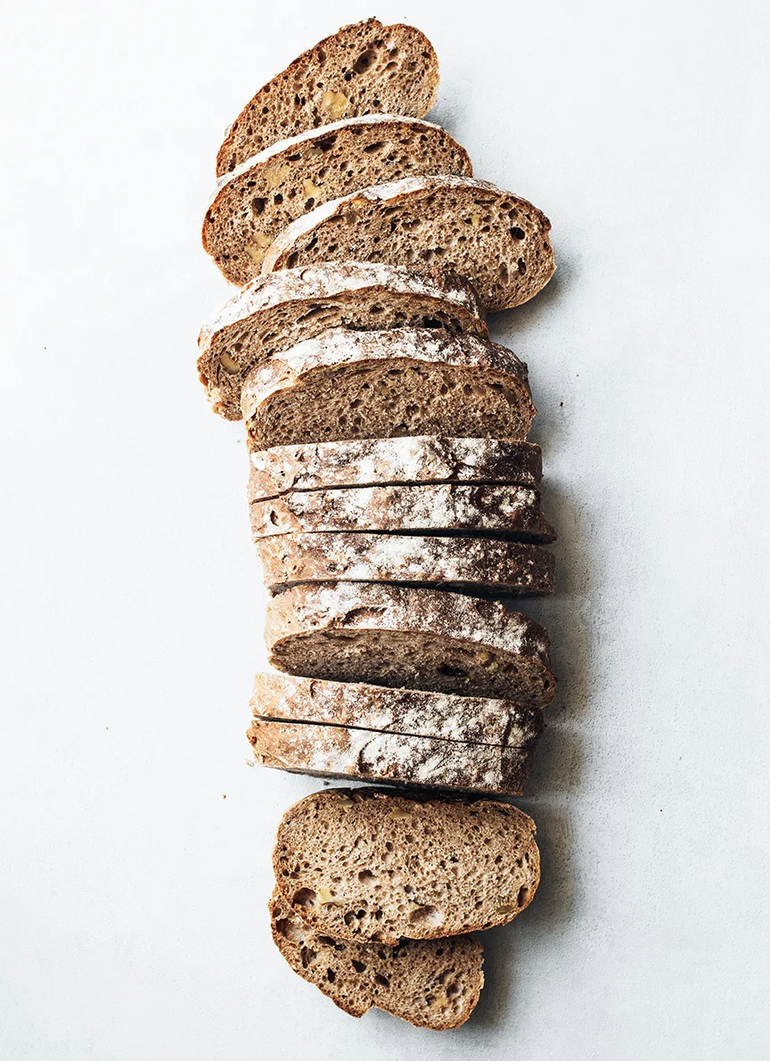 “Make your own bread, it is so much cheaper and you can make whatever weird bread flavors you wants. Supermarket cheap bread can’t even compare in taste and nutrition to make up enough for the minimal cost in savings. Not to mention the extra plastic waste from buying bagged bread.” Words by Laura Botero in Ecostyle. Photo by www.unsplashed.com .