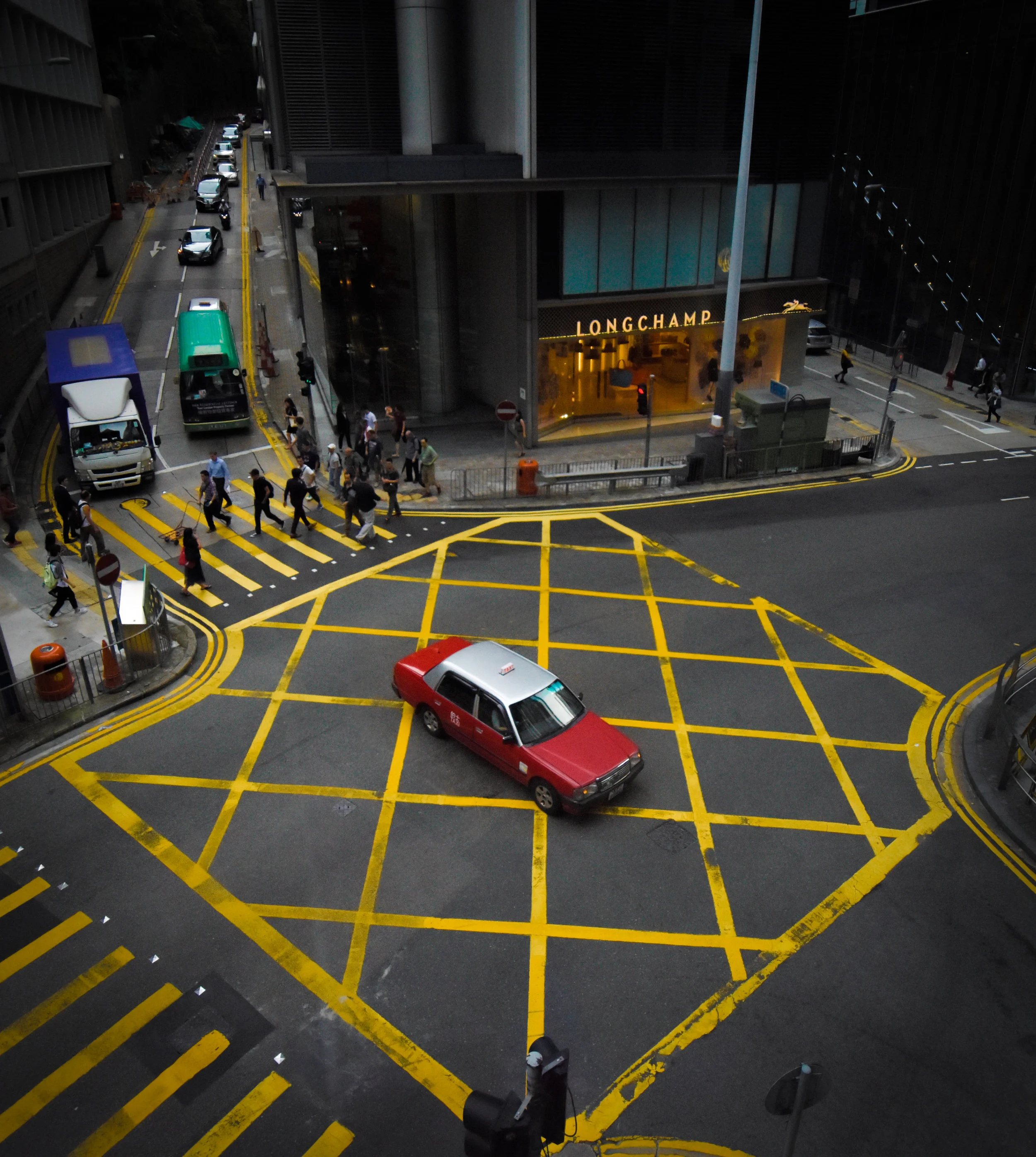 Taxi-yellow2.jpg