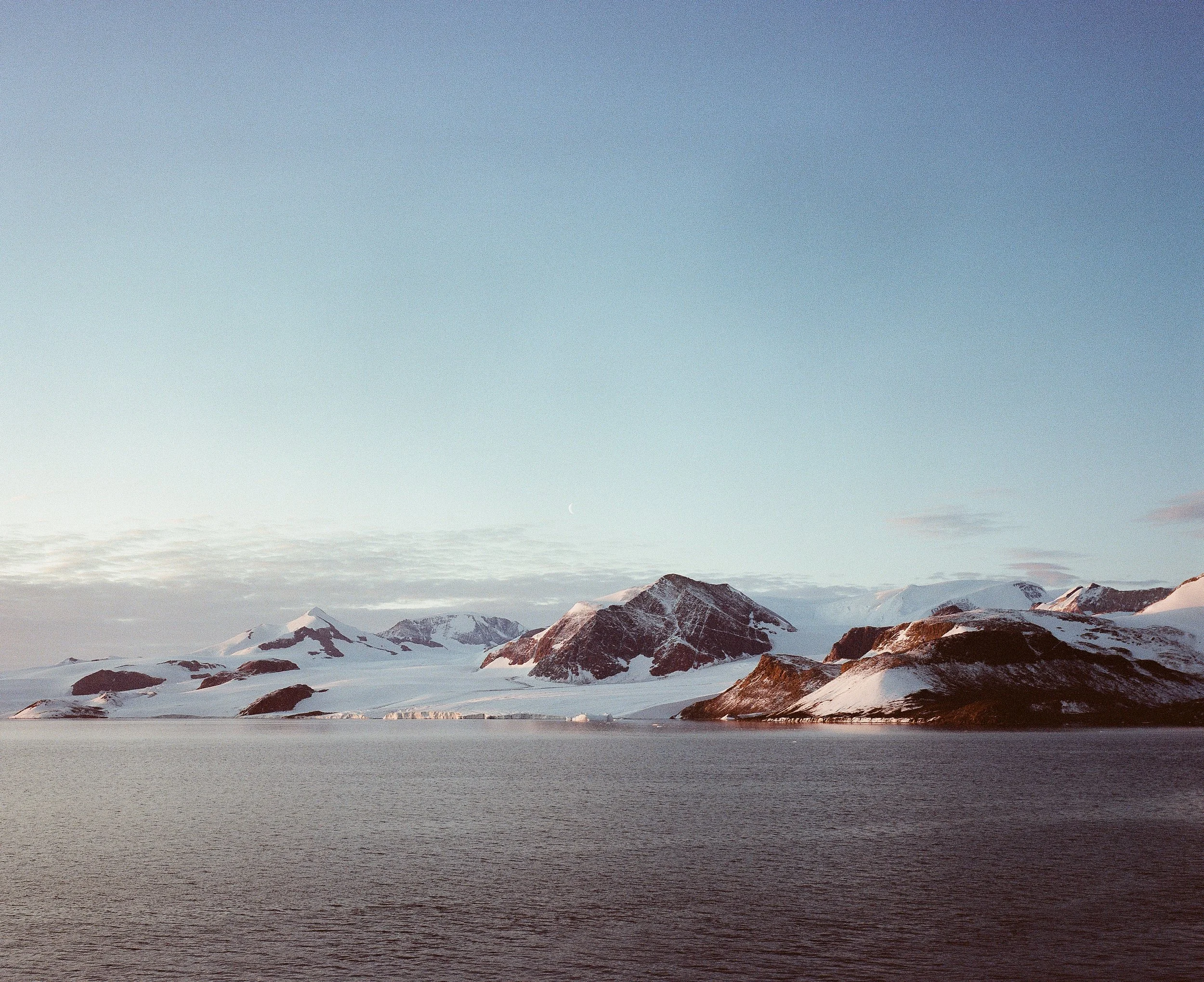 The Antarctic Peninsula.jpg