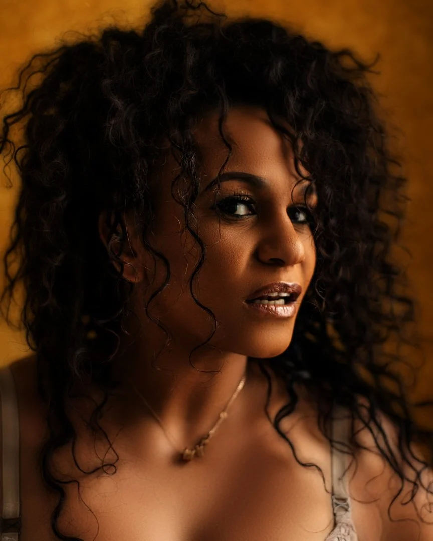 Alexis Victoria Hall 01 003x.jpg