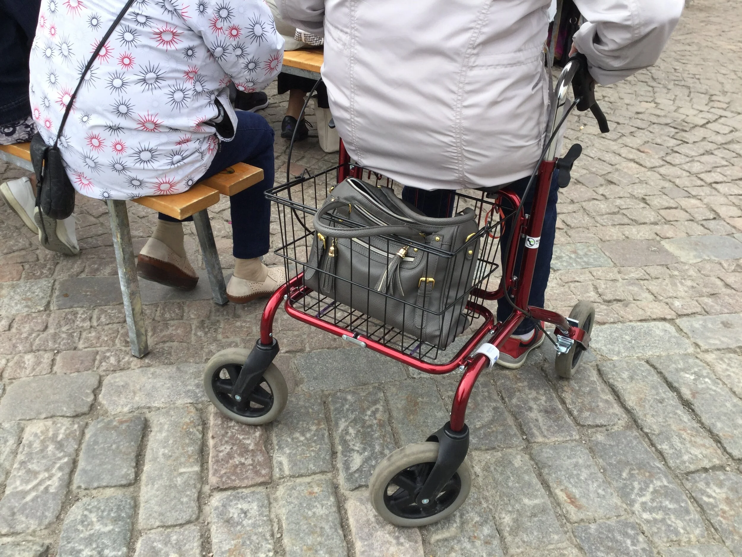 Tarja Filatov: Mummoa kiukuttaa ja vaariakin eikä syyttä