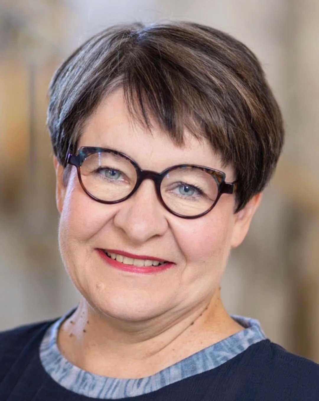 Tarja Filatov: Ruusut eivät riitä - Tasa-arvon takapakki on pysäytettävä