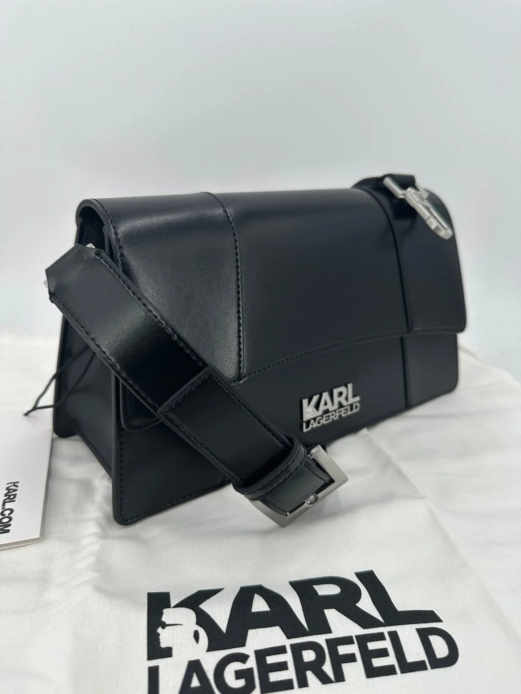 STONE SB black0001.jpg