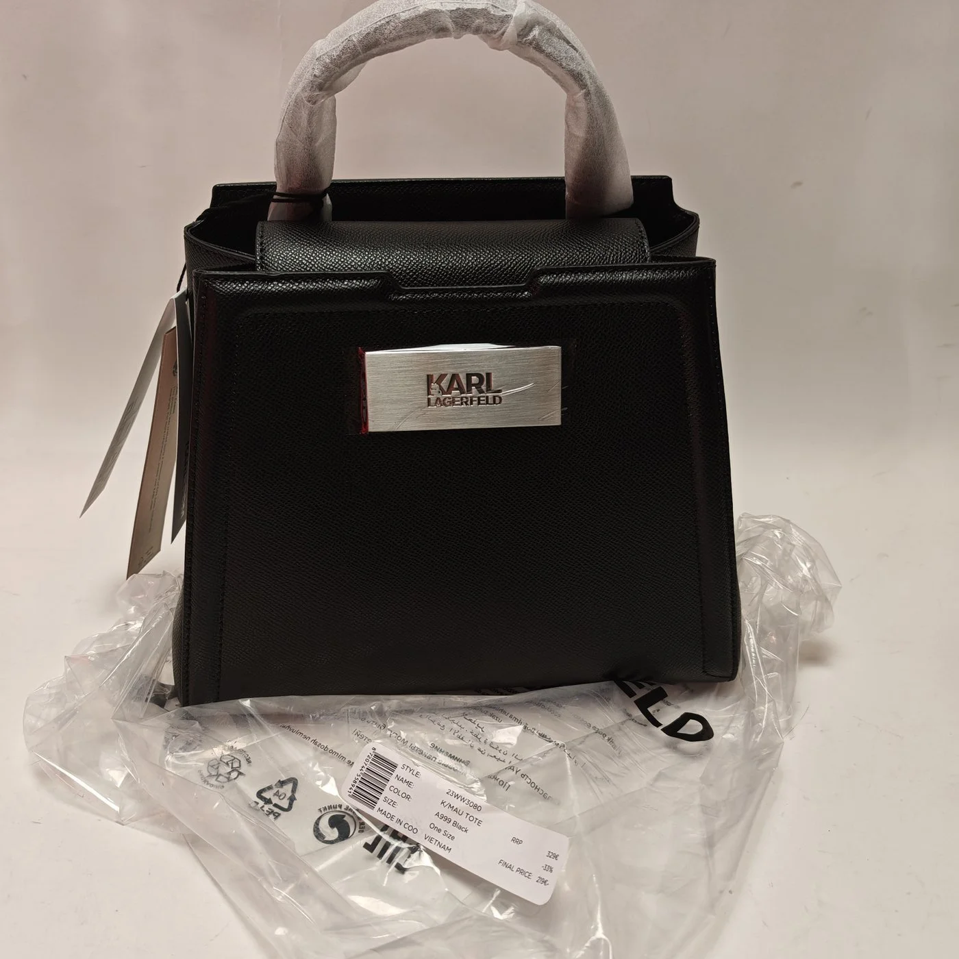 MAU tote black0003.jpg