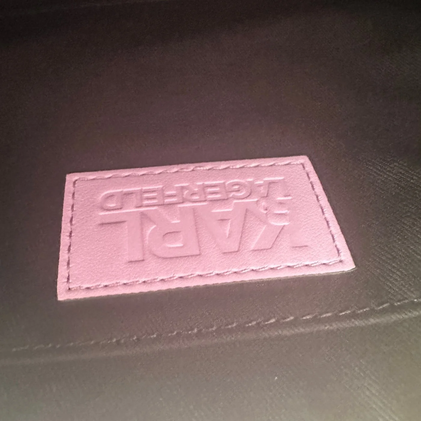 ESSENTIAL KULT SB violet0011.jpg