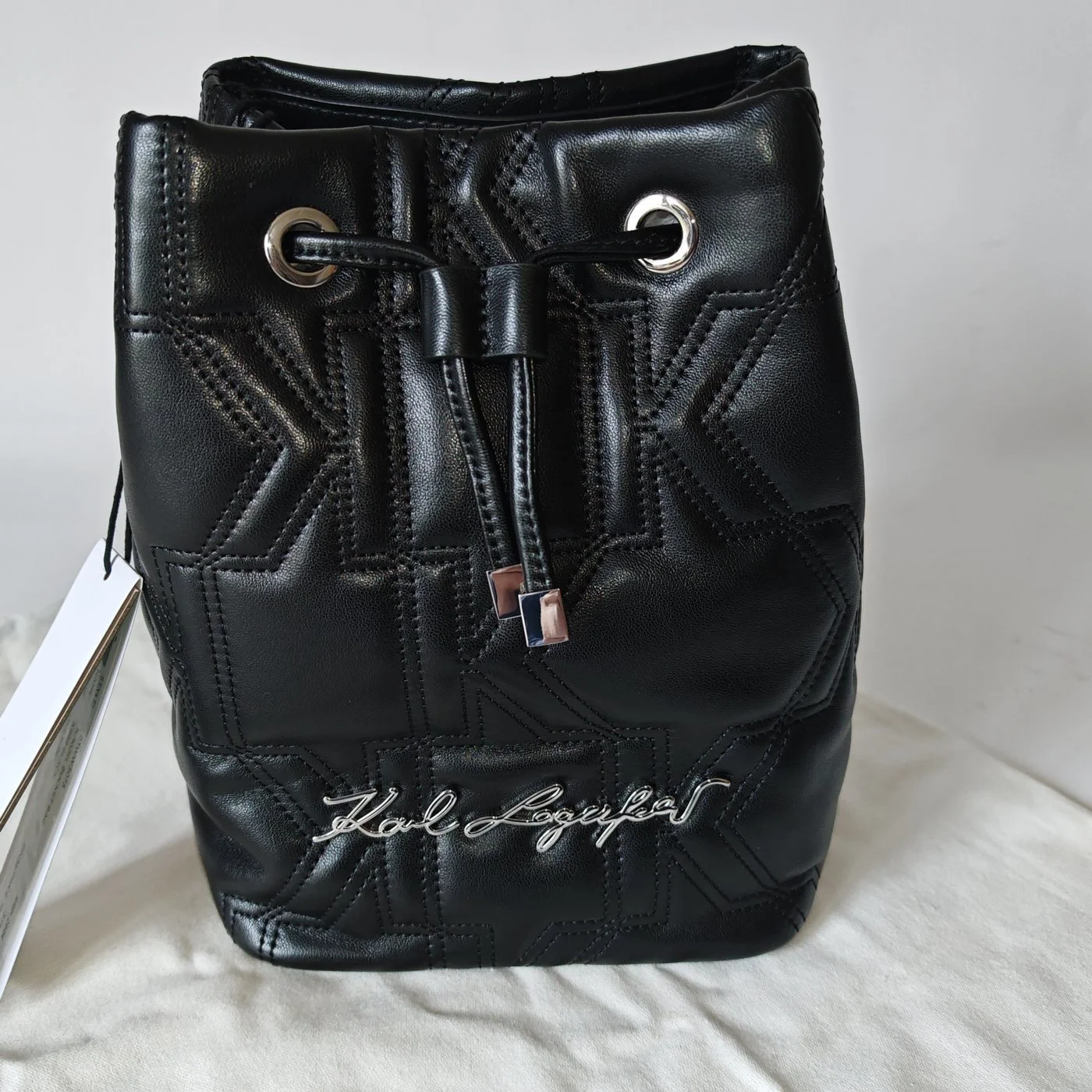 KURL bucket bag black0002.jpg