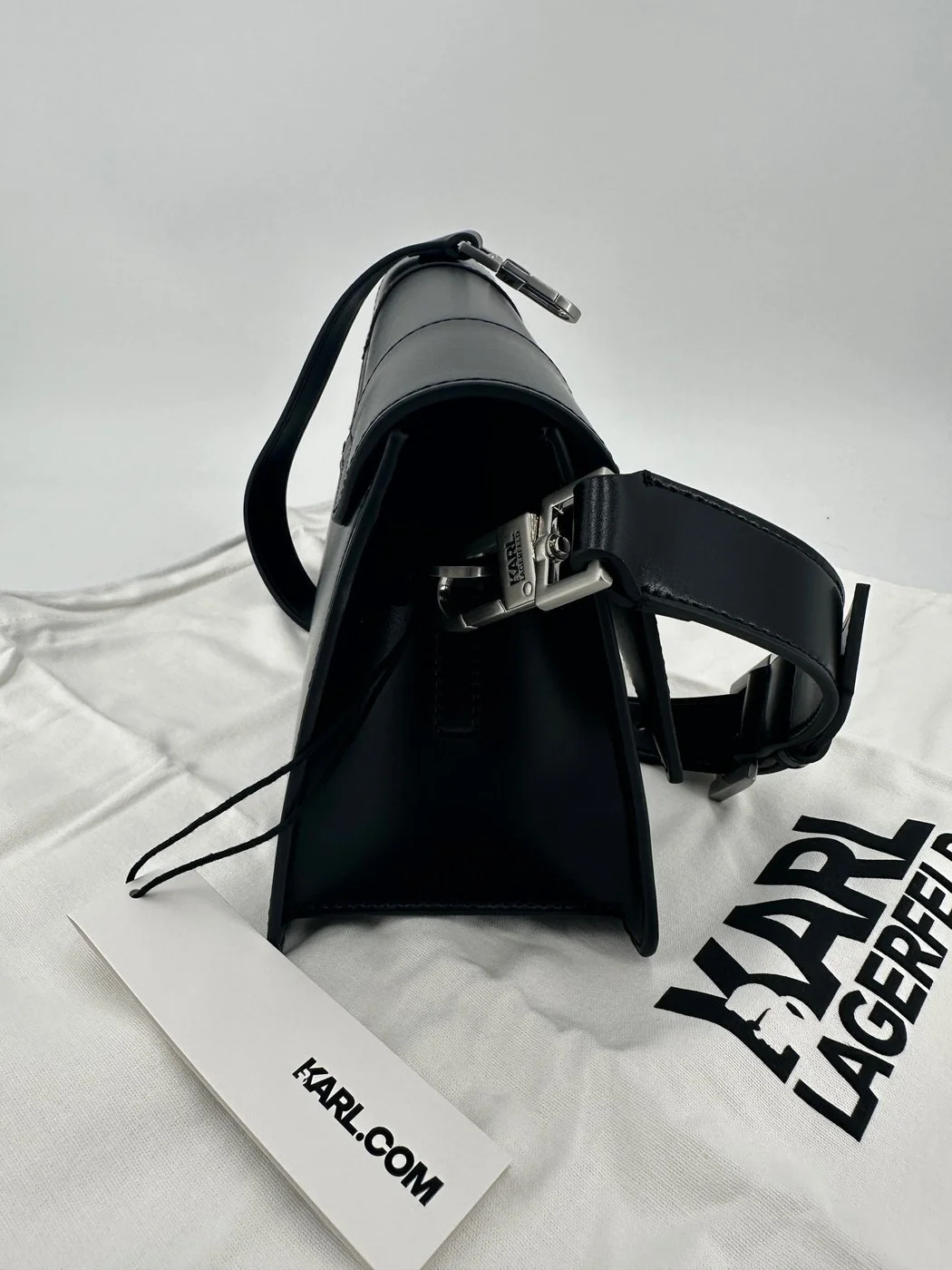 STONE SB black0003.jpg