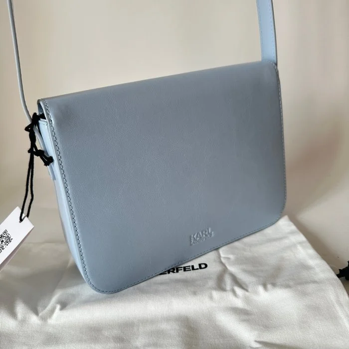 STONE CB artic blue0012.jpg